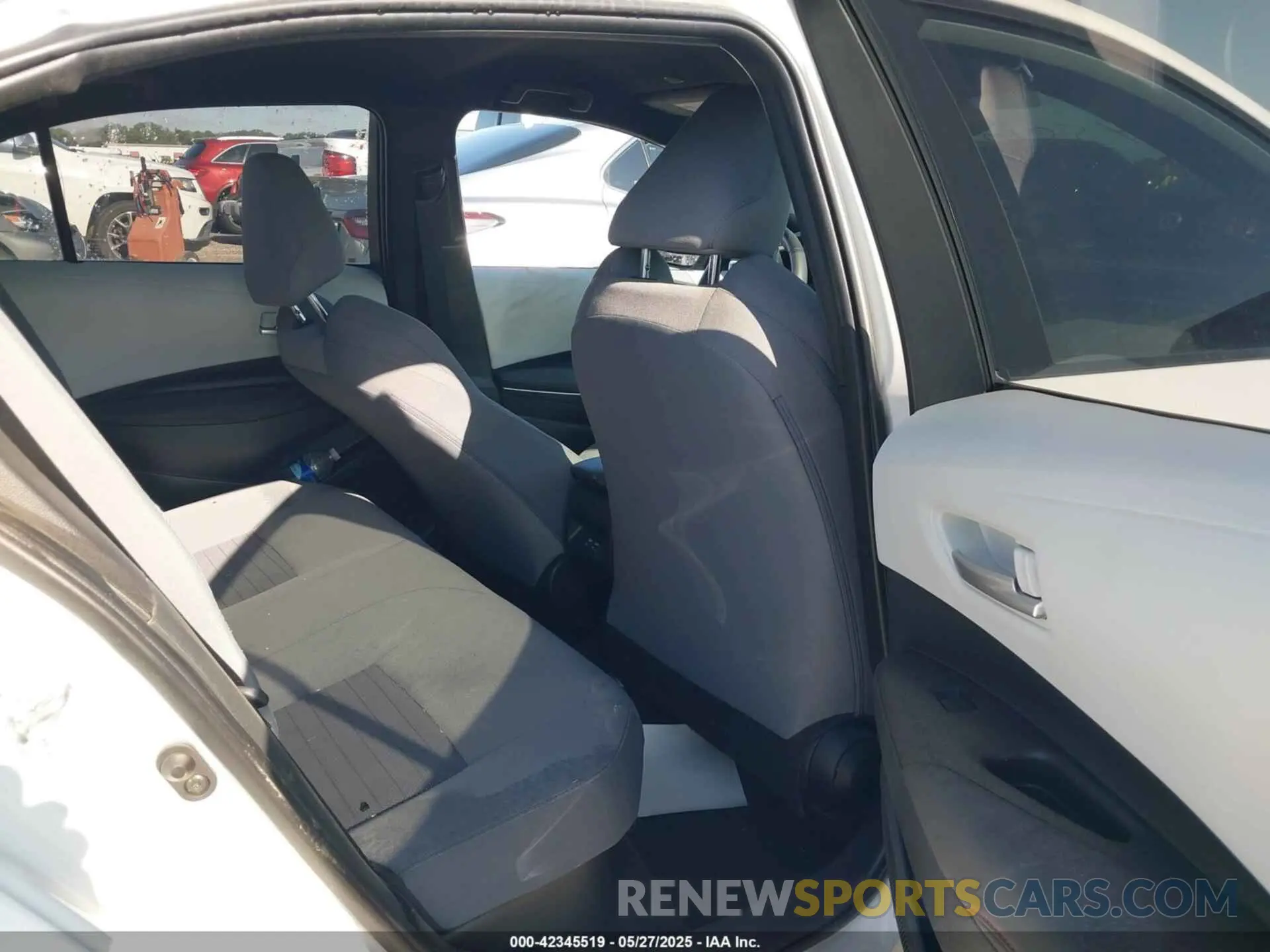8 fotografías del automóvil dañado JTDBCMFE4P3018150 TOYOTA COROLLA 2023
