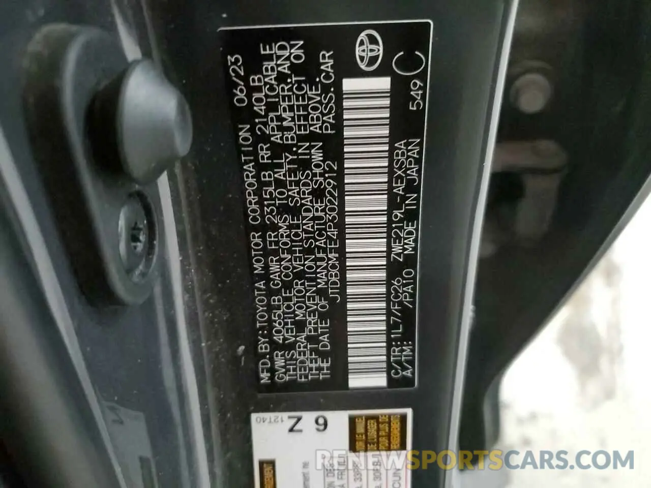 12 fotografías del automóvil dañado JTDBCMFE4P3022912 TOYOTA COROLLA 2023