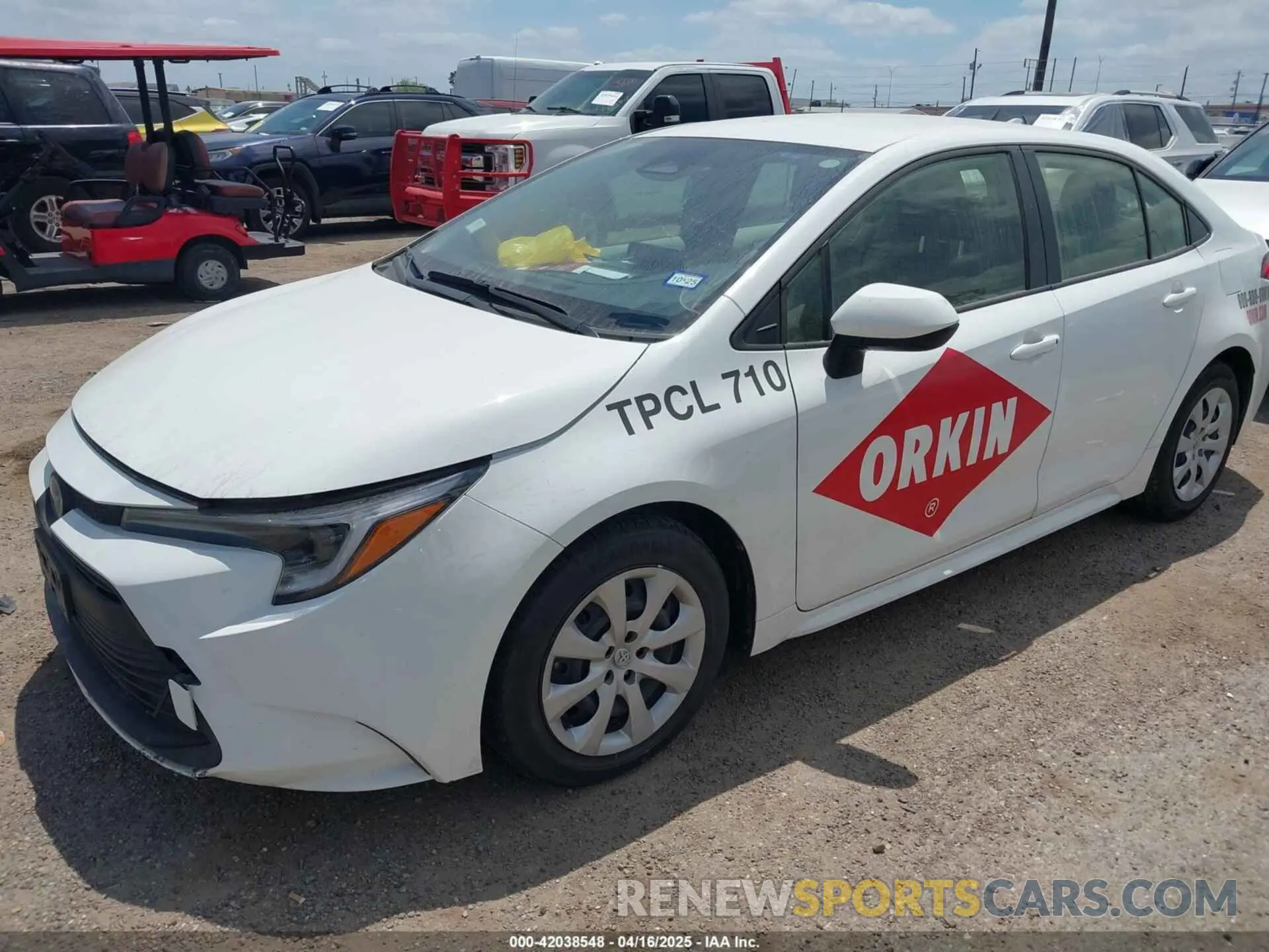 2 fotografías del automóvil dañado JTDBCMFE4PJ011078 TOYOTA COROLLA 2023