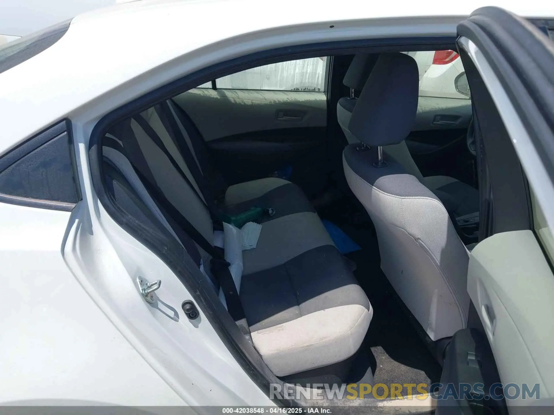 8 fotografías del automóvil dañado JTDBCMFE4PJ011078 TOYOTA COROLLA 2023