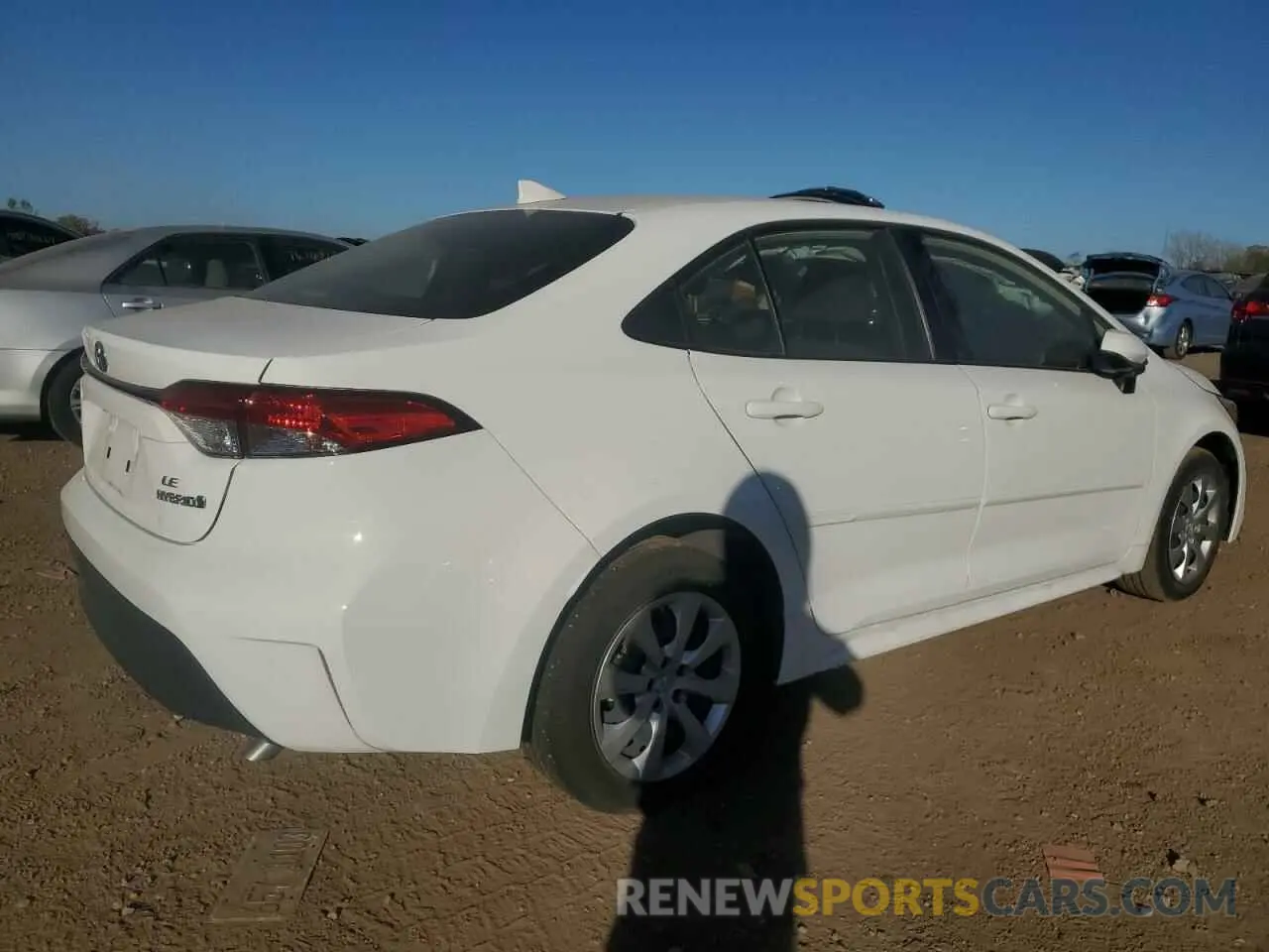 3 fotografías del automóvil dañado JTDBCMFE5P3010350 TOYOTA COROLLA 2023