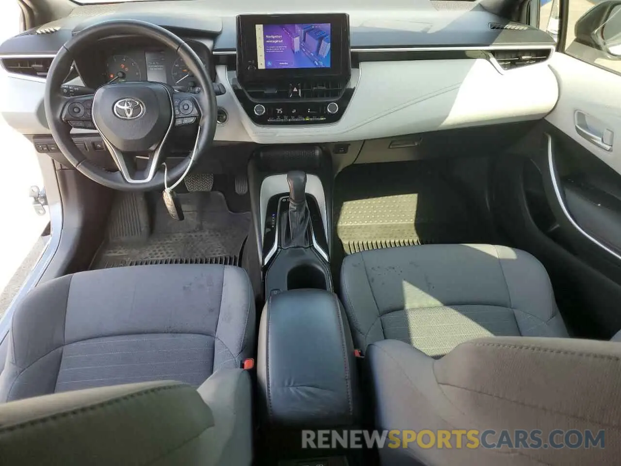 8 fotografías del automóvil dañado JTDBCMFE5PJ011252 TOYOTA COROLLA 2023