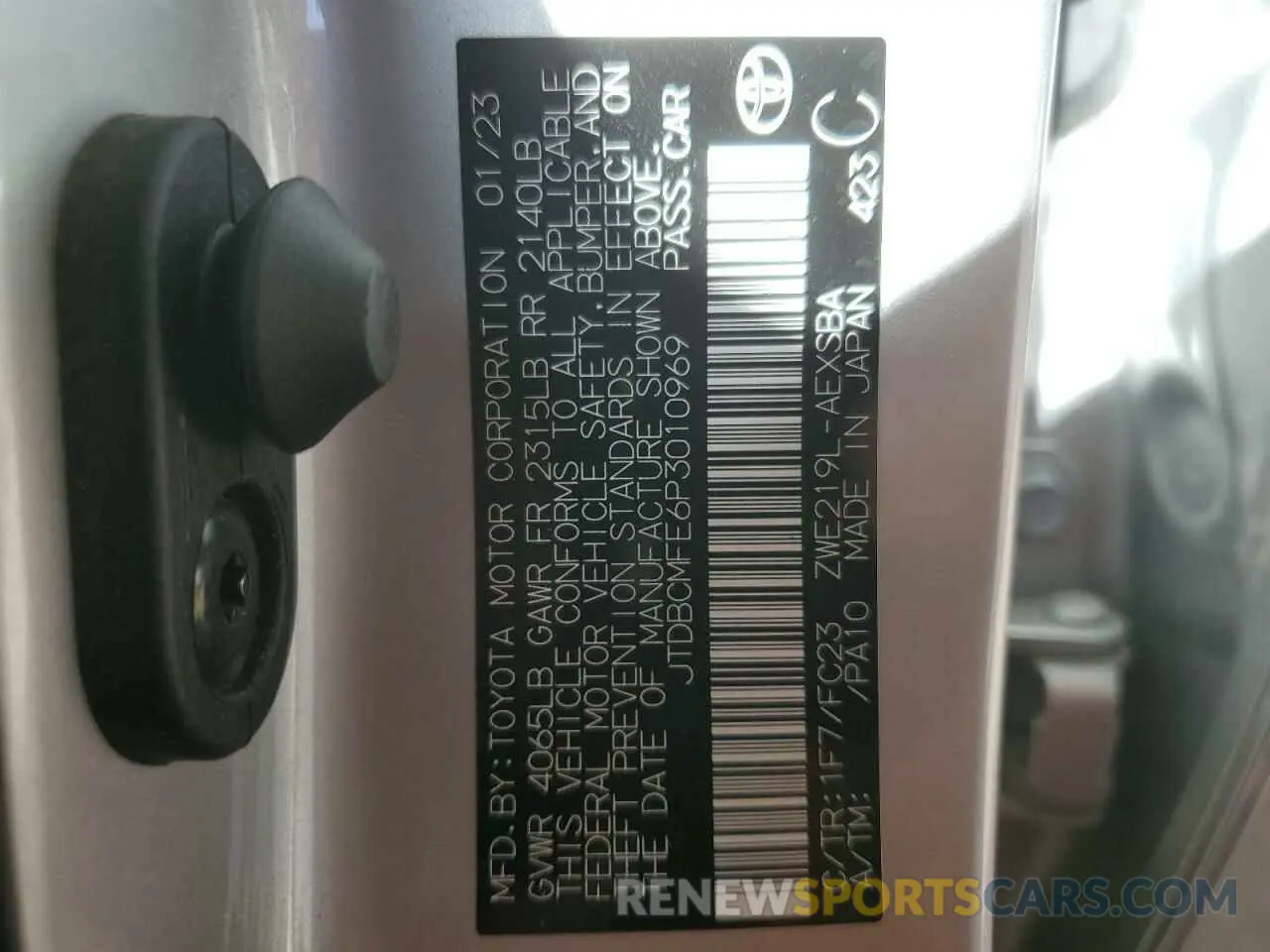 12 fotografías del automóvil dañado JTDBCMFE6P3010969 TOYOTA COROLLA 2023