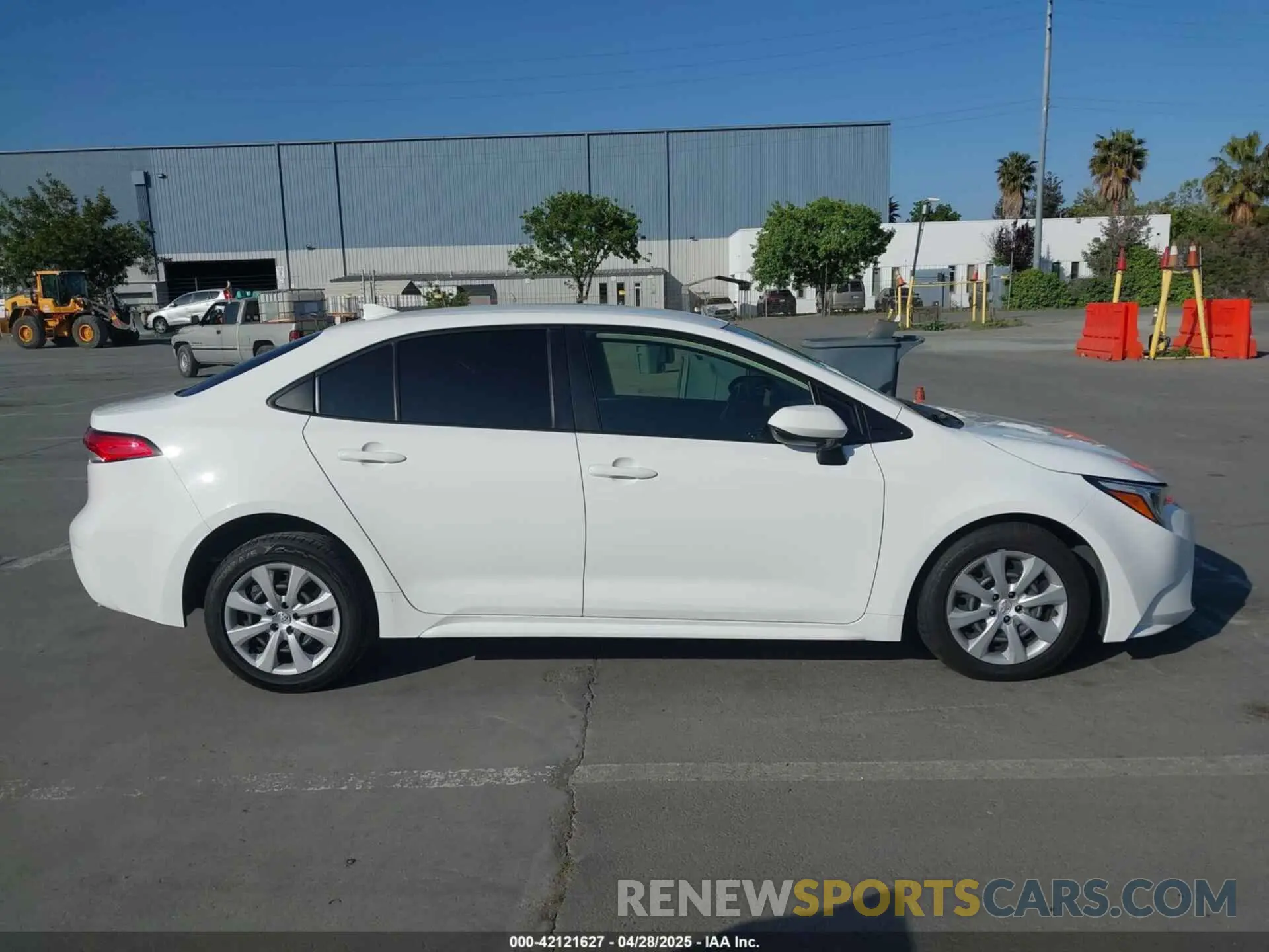 13 fotografías del automóvil dañado JTDBCMFE6P3017937 TOYOTA COROLLA 2023