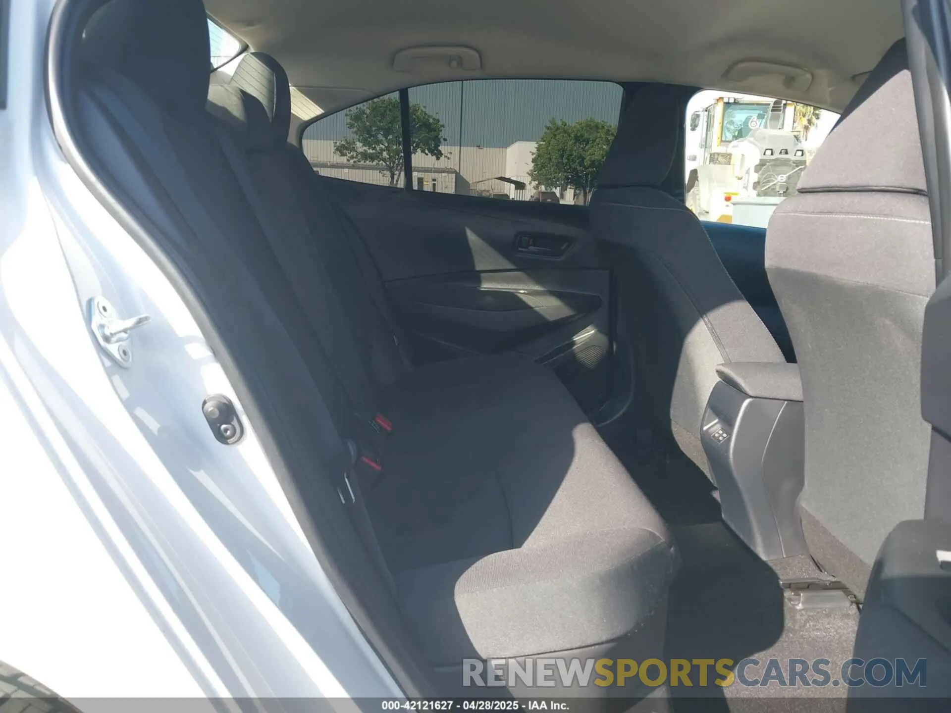 8 fotografías del automóvil dañado JTDBCMFE6P3017937 TOYOTA COROLLA 2023