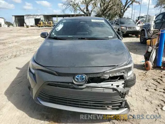 5 fotografías del automóvil dañado JTDBCMFE7P3003433 TOYOTA COROLLA 2023