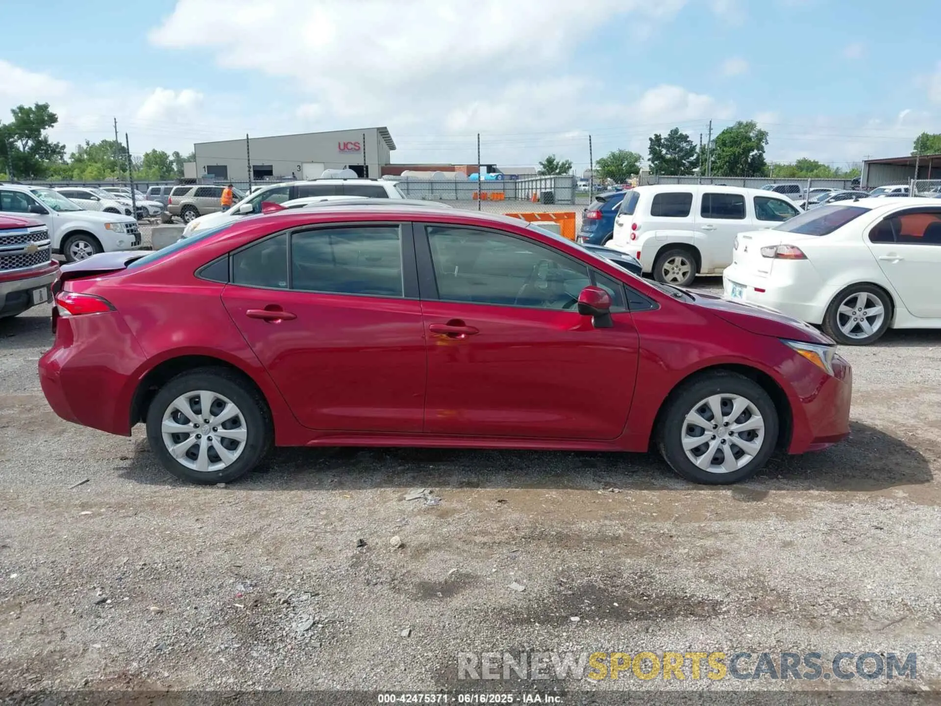 13 fotografías del automóvil dañado JTDBCMFE7PJ007252 TOYOTA COROLLA 2023