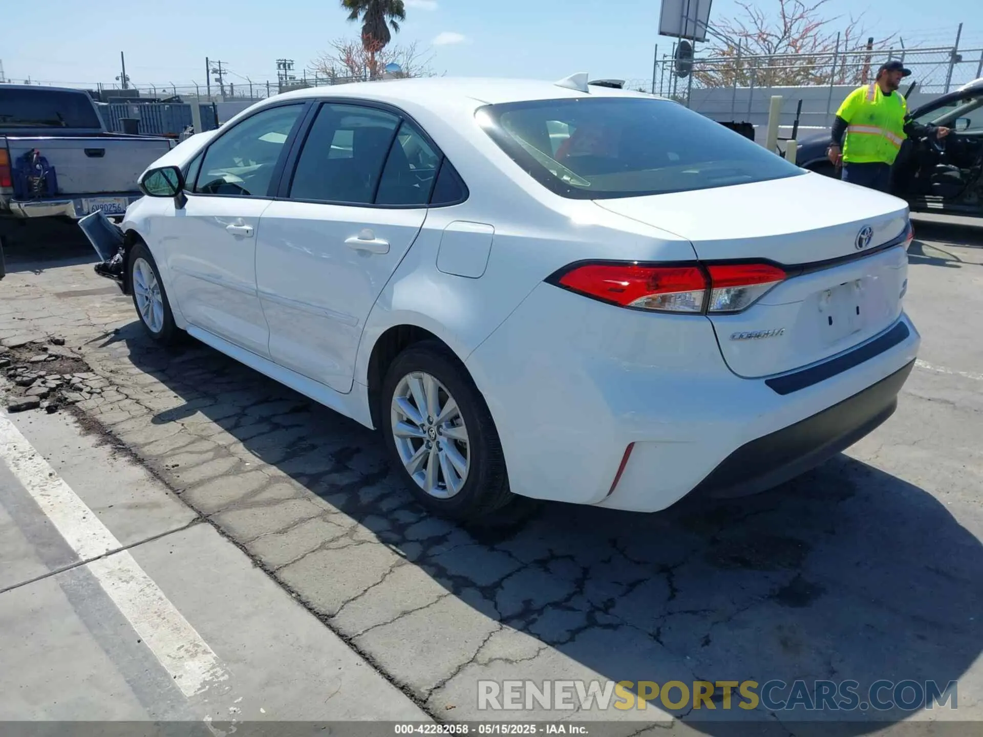3 fotografías del automóvil dañado JTDBCMFE8P3008513 TOYOTA COROLLA 2023