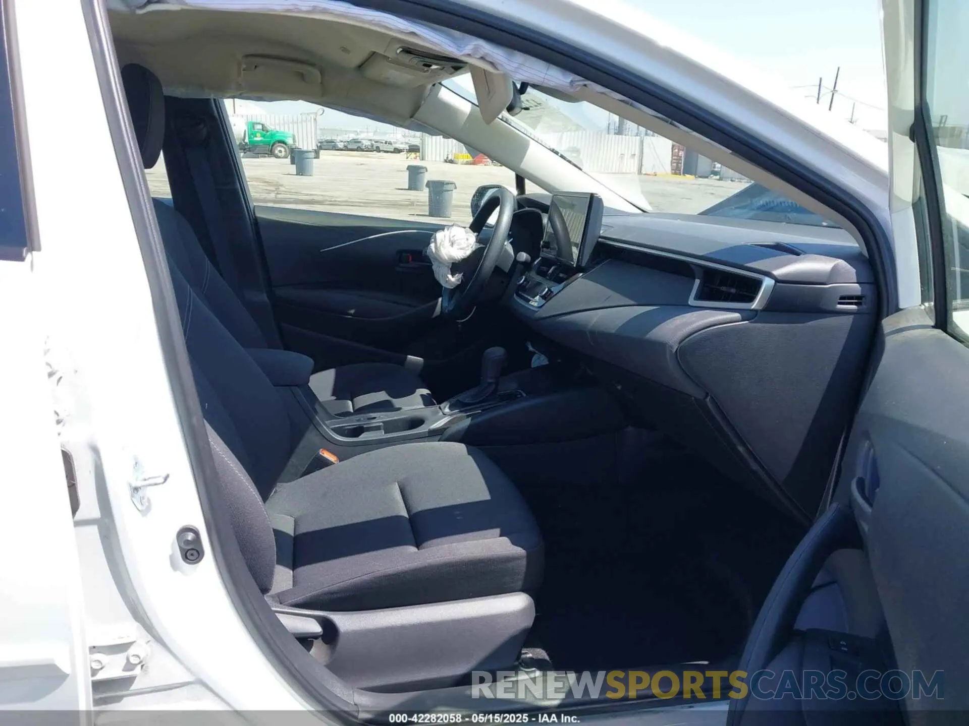 5 fotografías del automóvil dañado JTDBCMFE8P3008513 TOYOTA COROLLA 2023