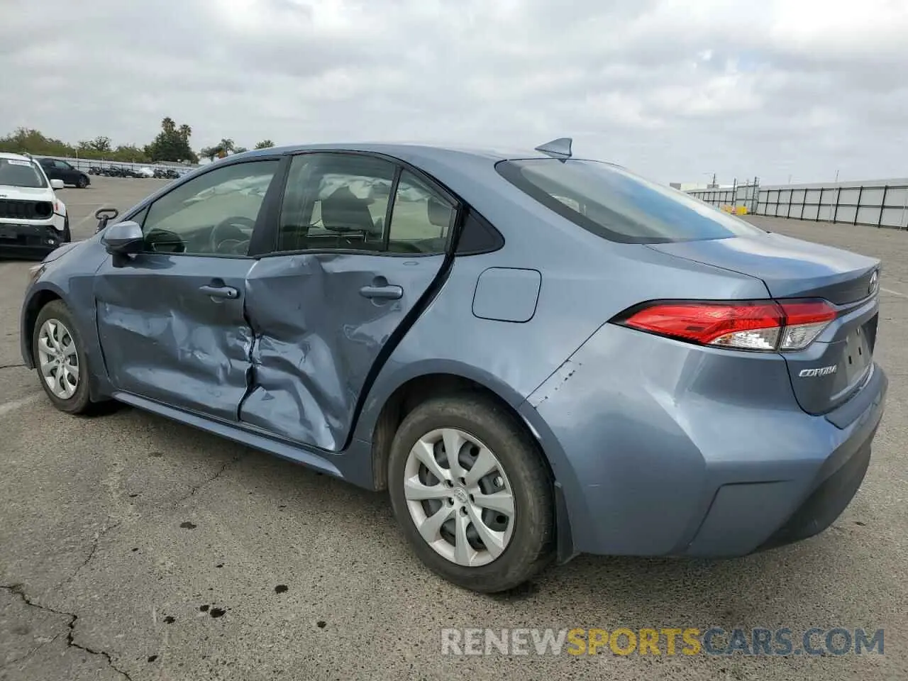 2 fotografías del automóvil dañado JTDBCMFE8P3017339 TOYOTA COROLLA 2023
