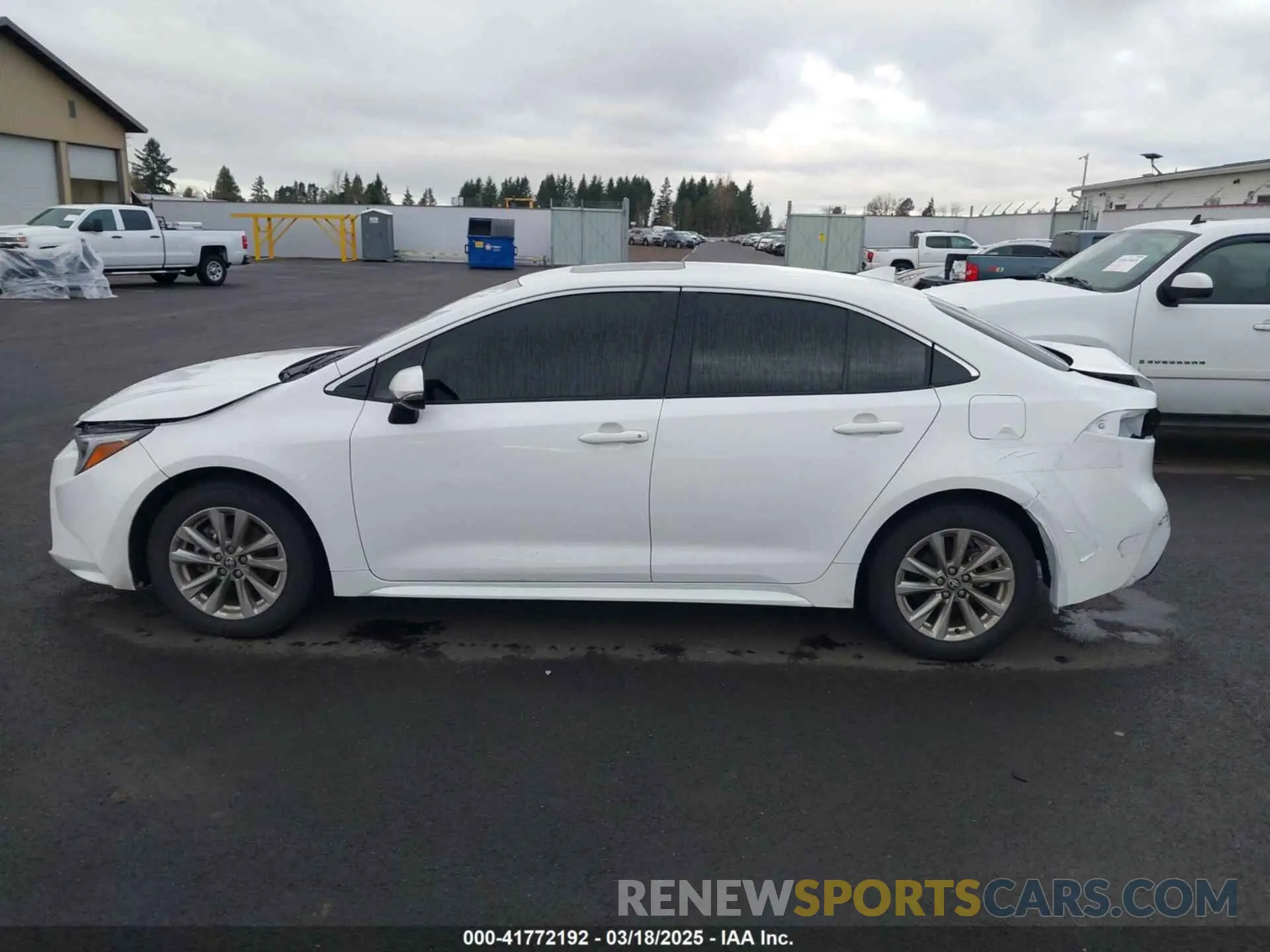 14 fotografías del automóvil dañado JTDBCMFE8PJ010659 TOYOTA COROLLA 2023