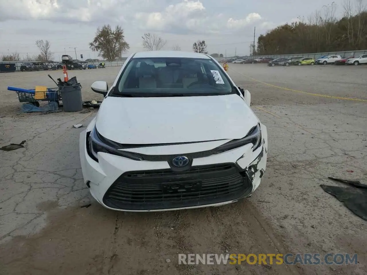 5 fotografías del automóvil dañado JTDBCMFE8PJ011603 TOYOTA COROLLA 2023