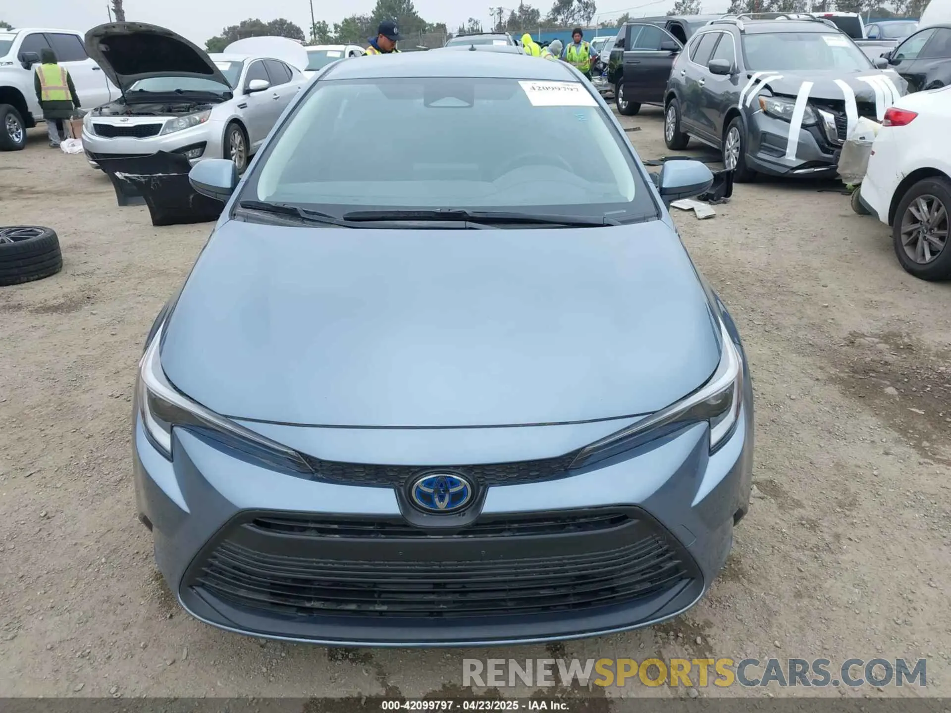 13 fotografías del automóvil dañado JTDBCMFE8PJ013271 TOYOTA COROLLA 2023