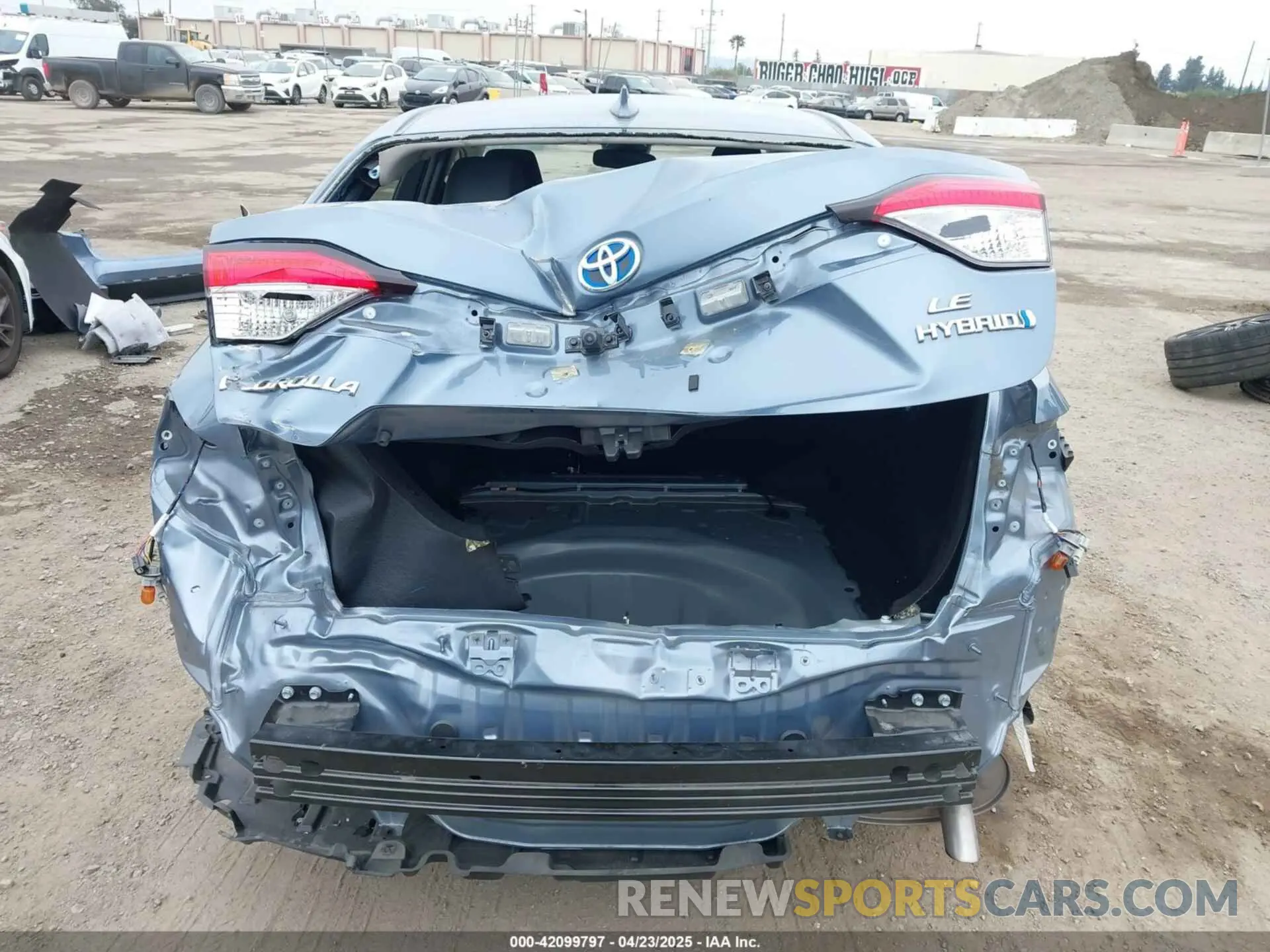 17 fotografías del automóvil dañado JTDBCMFE8PJ013271 TOYOTA COROLLA 2023