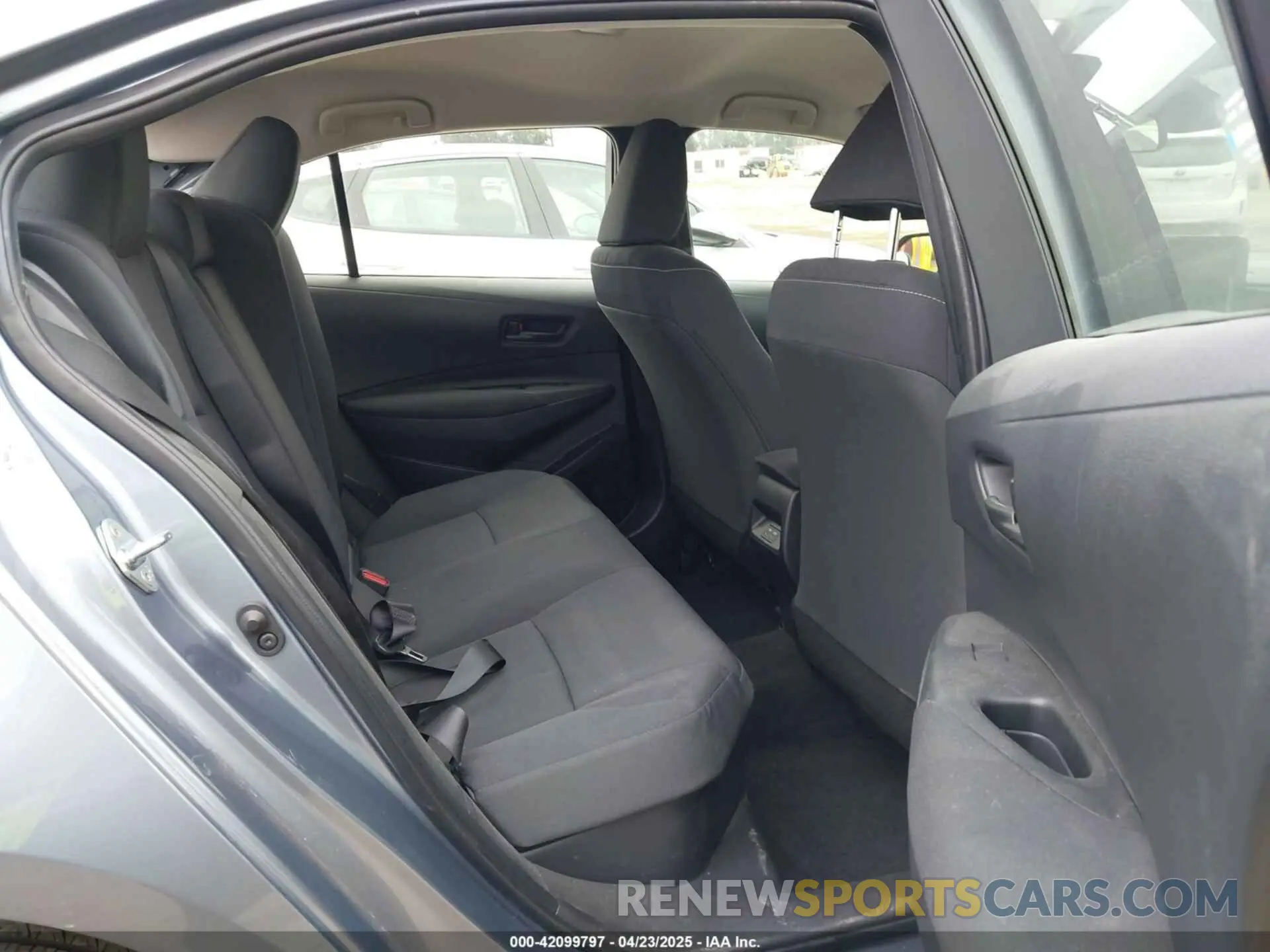 8 fotografías del automóvil dañado JTDBCMFE8PJ013271 TOYOTA COROLLA 2023