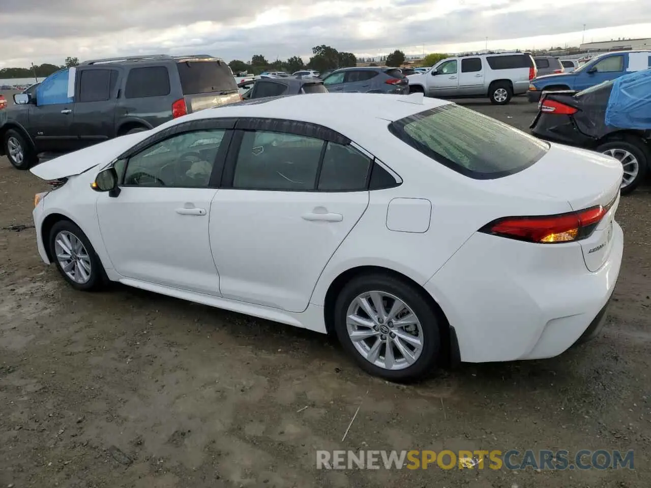 2 fotografías del automóvil dañado JTDBCMFE9P3011307 TOYOTA COROLLA 2023