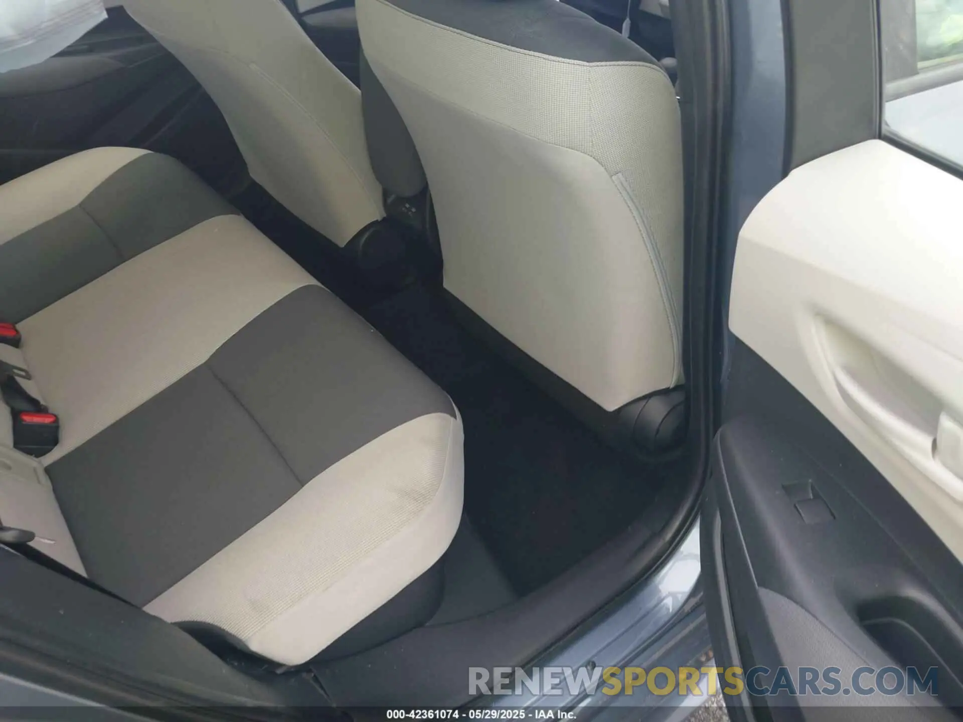 8 fotografías del automóvil dañado JTDBCMFE9P3021612 TOYOTA COROLLA 2023