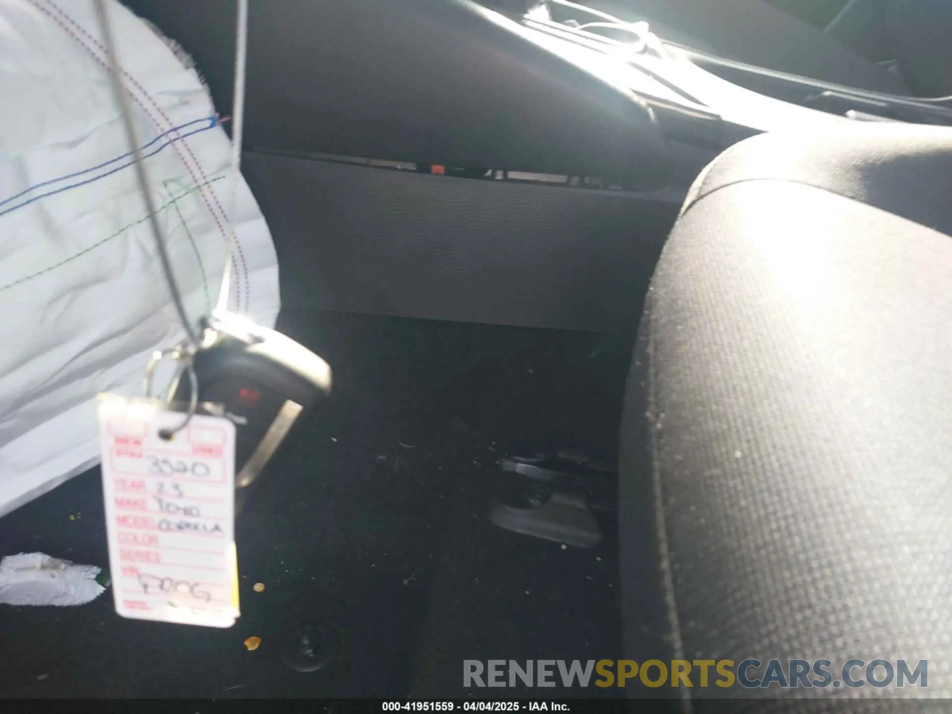 11 fotografías del automóvil dañado JTDBCMFE9PJ003025 TOYOTA COROLLA 2023