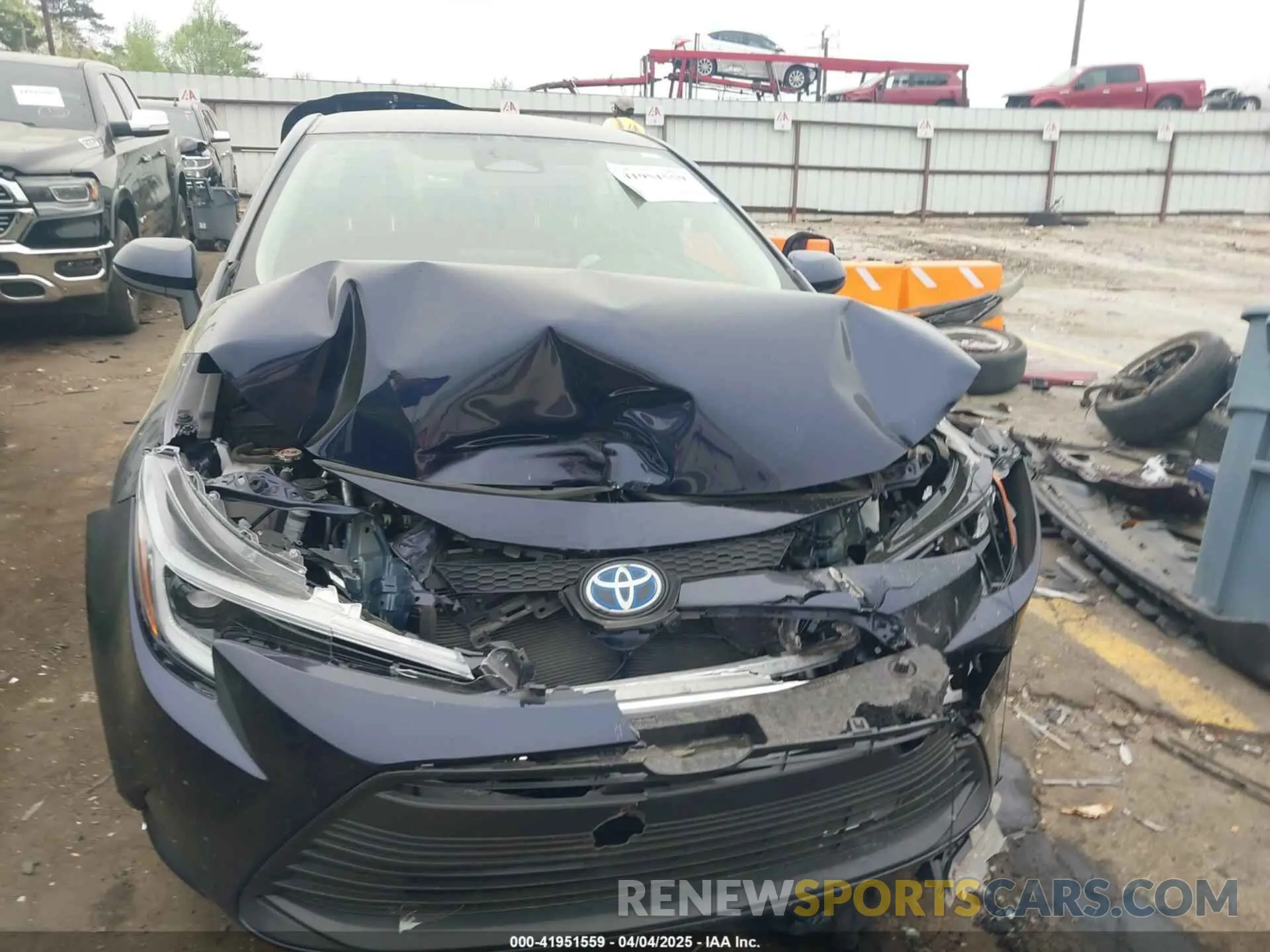 12 fotografías del automóvil dañado JTDBCMFE9PJ003025 TOYOTA COROLLA 2023