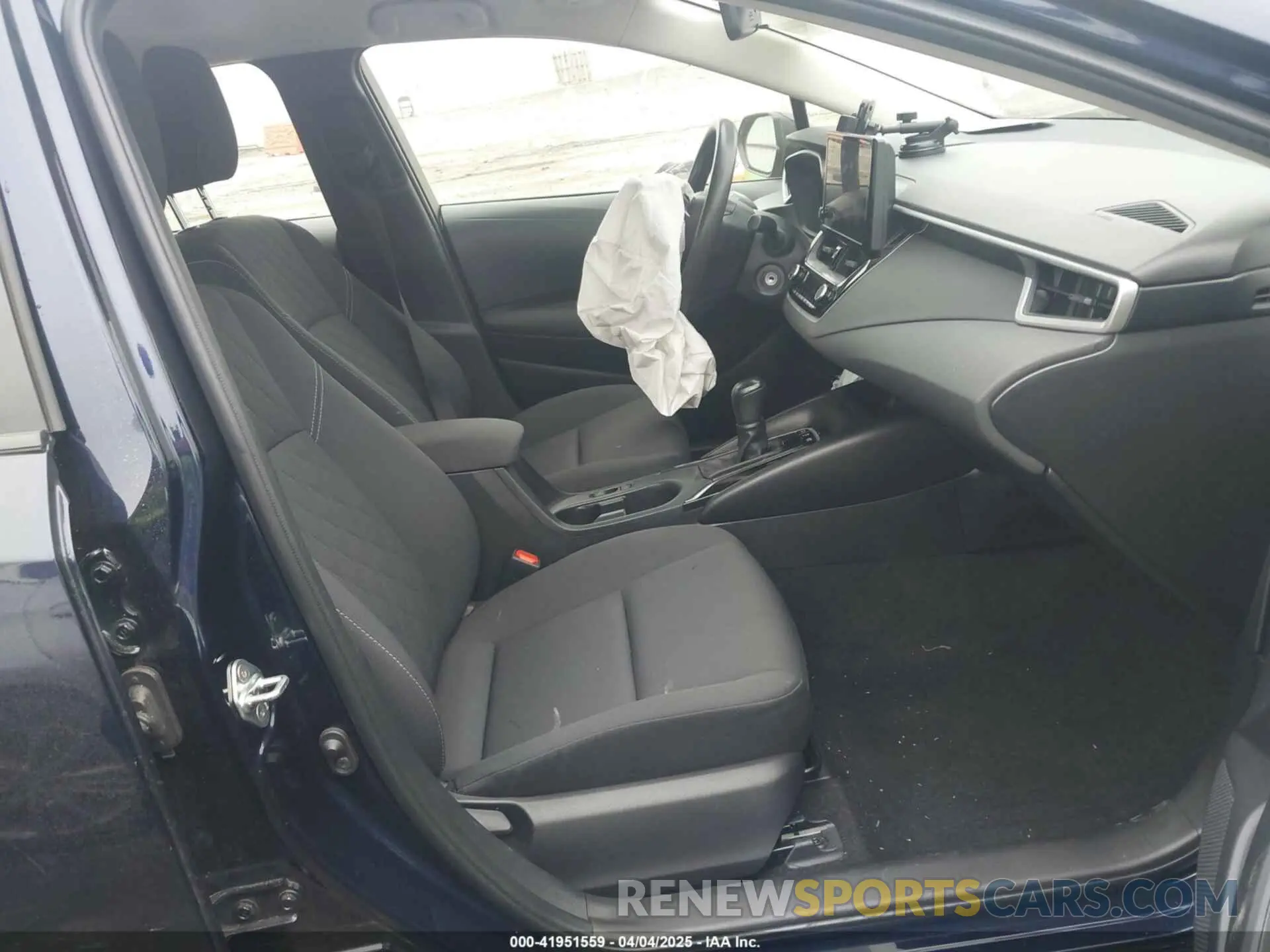 5 fotografías del automóvil dañado JTDBCMFE9PJ003025 TOYOTA COROLLA 2023