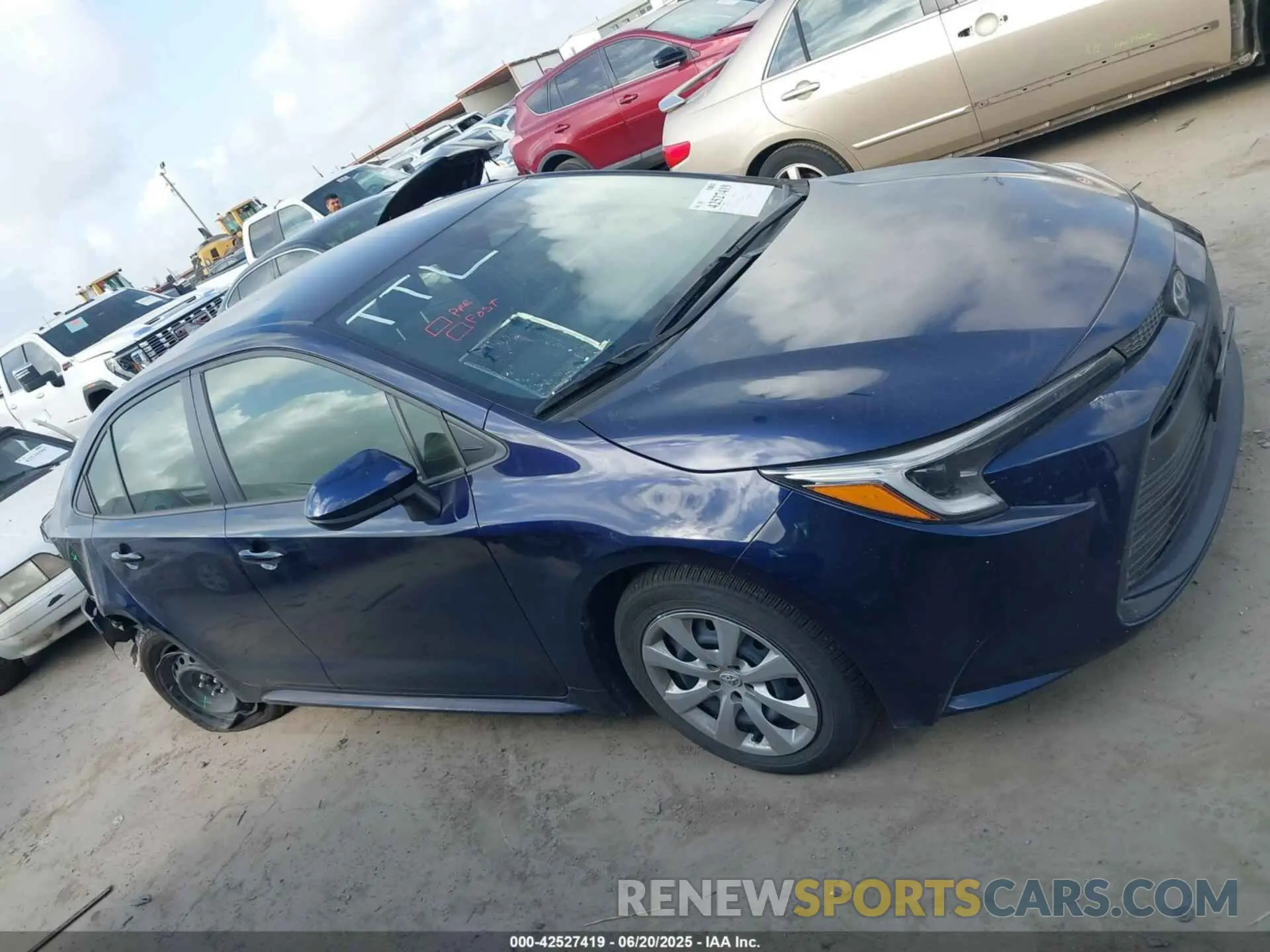 14 fotografías del automóvil dañado JTDBCMFE9PJ013411 TOYOTA COROLLA 2023