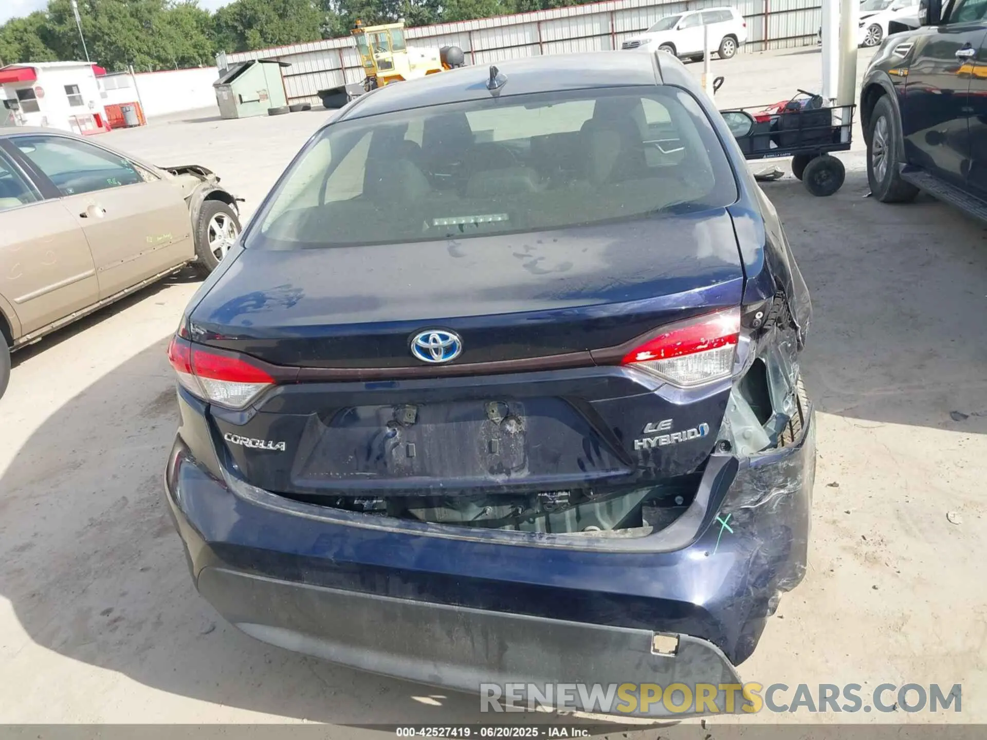 17 fotografías del automóvil dañado JTDBCMFE9PJ013411 TOYOTA COROLLA 2023