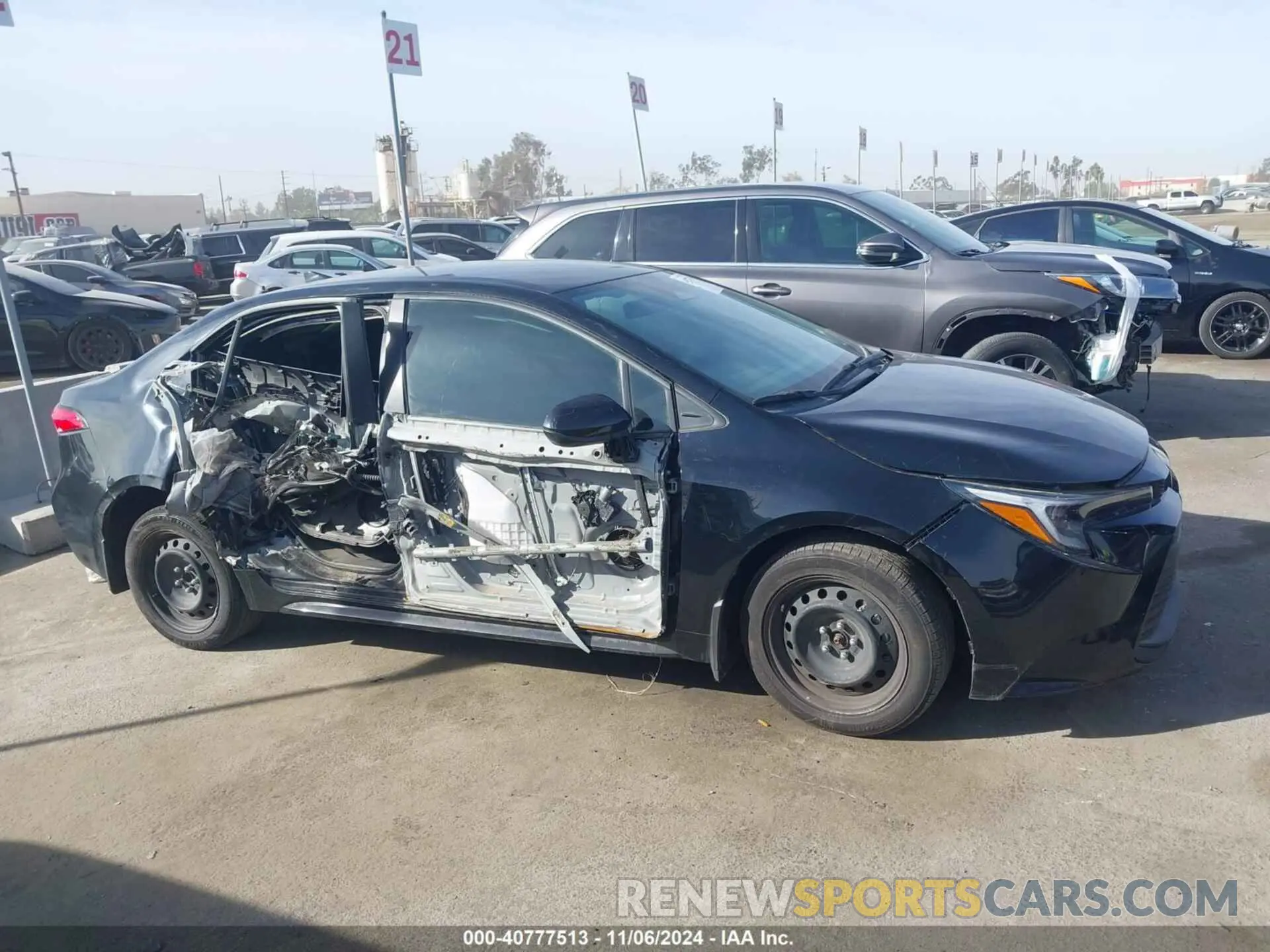 14 fotografías del automóvil dañado JTDBCMFEXP3019061 TOYOTA COROLLA 2023
