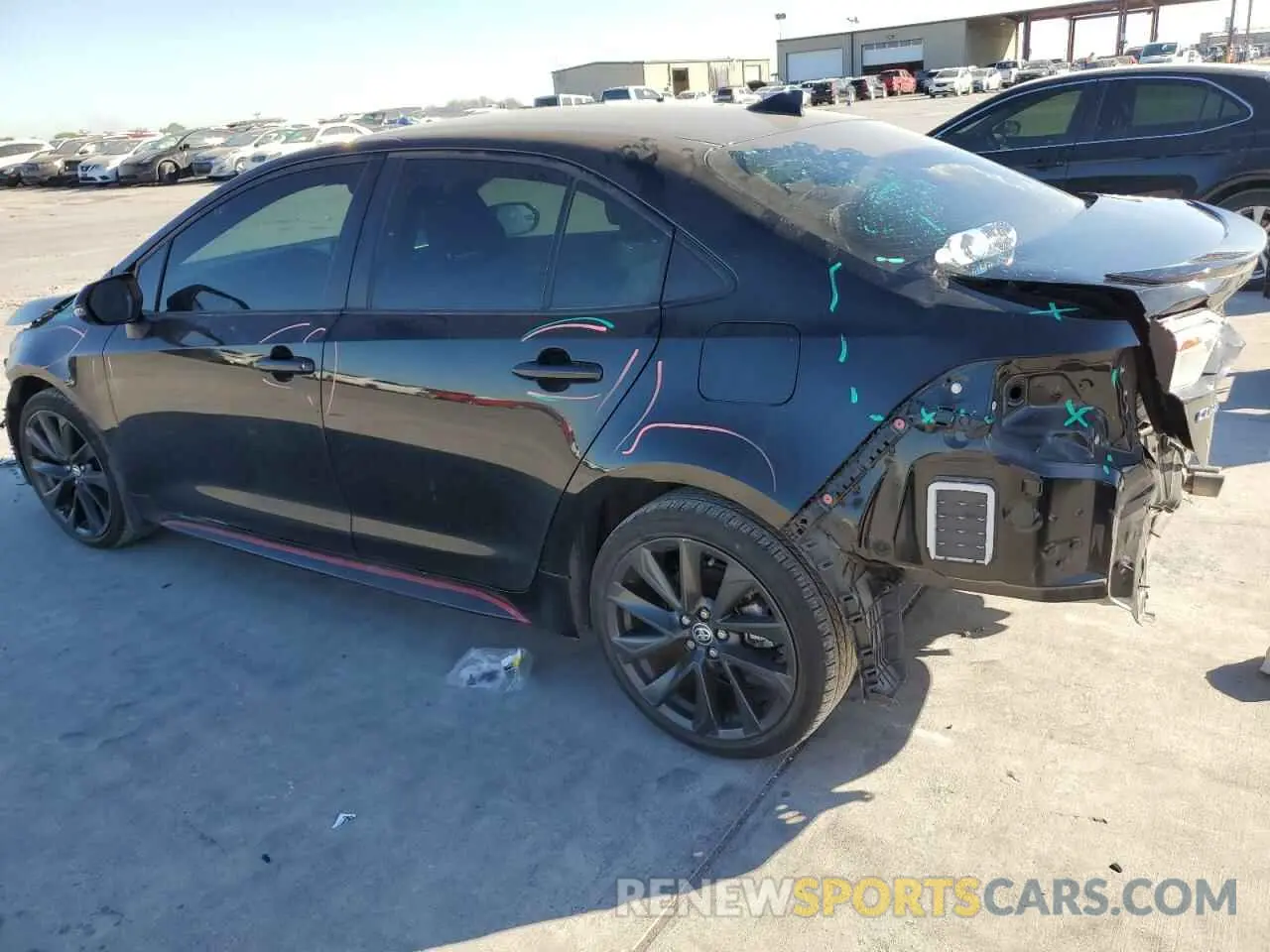 2 fotografías del automóvil dañado JTDBCMFEXP3019481 TOYOTA COROLLA 2023
