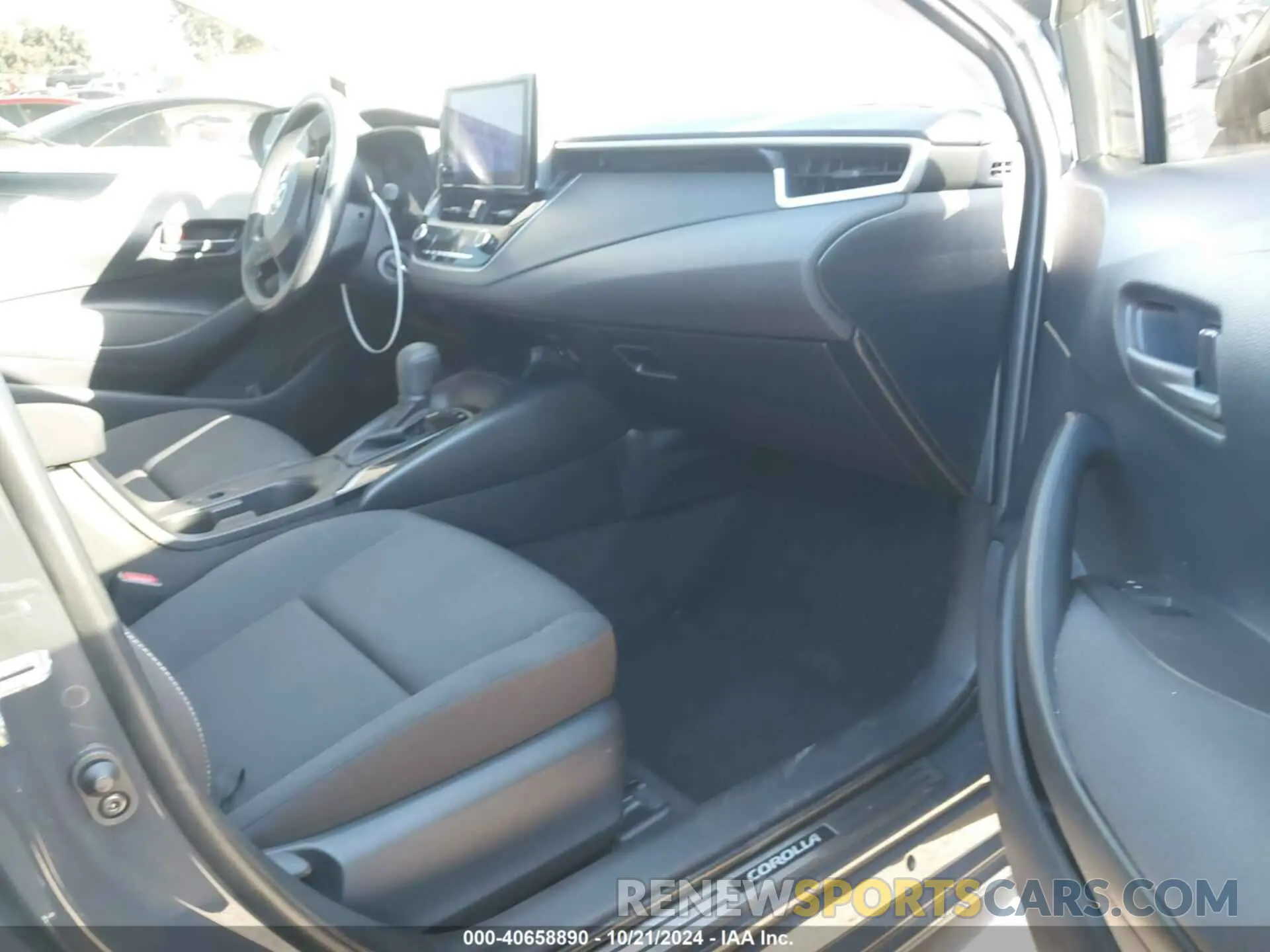 5 fotografías del automóvil dañado JTDBCMFEXP3020145 TOYOTA COROLLA 2023