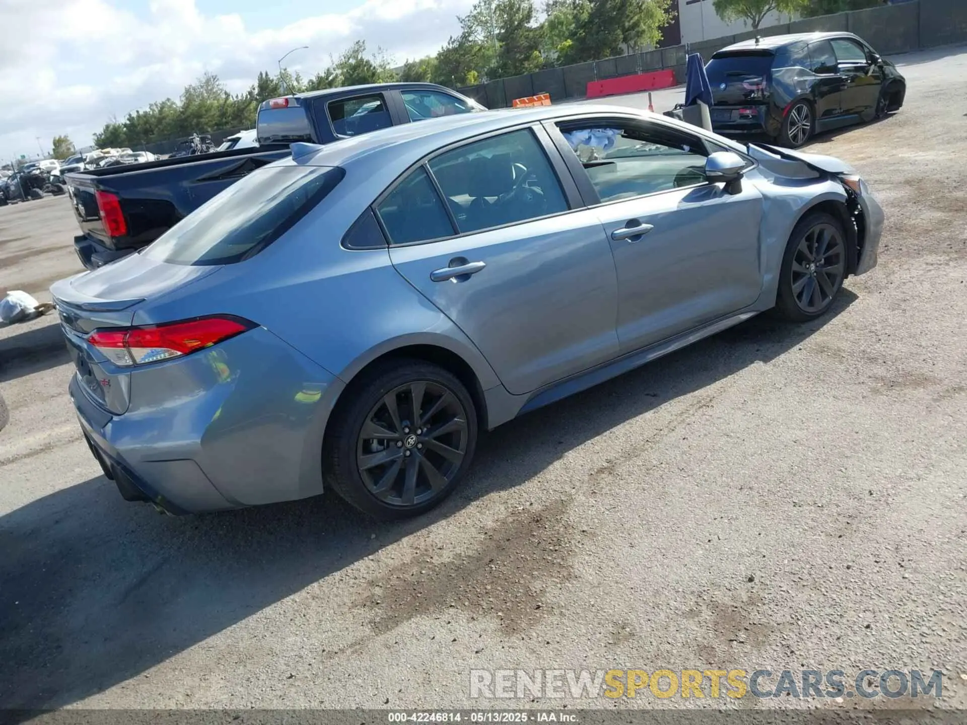 4 fotografías del automóvil dañado JTDP4MCE0PJ101660 TOYOTA COROLLA 2023