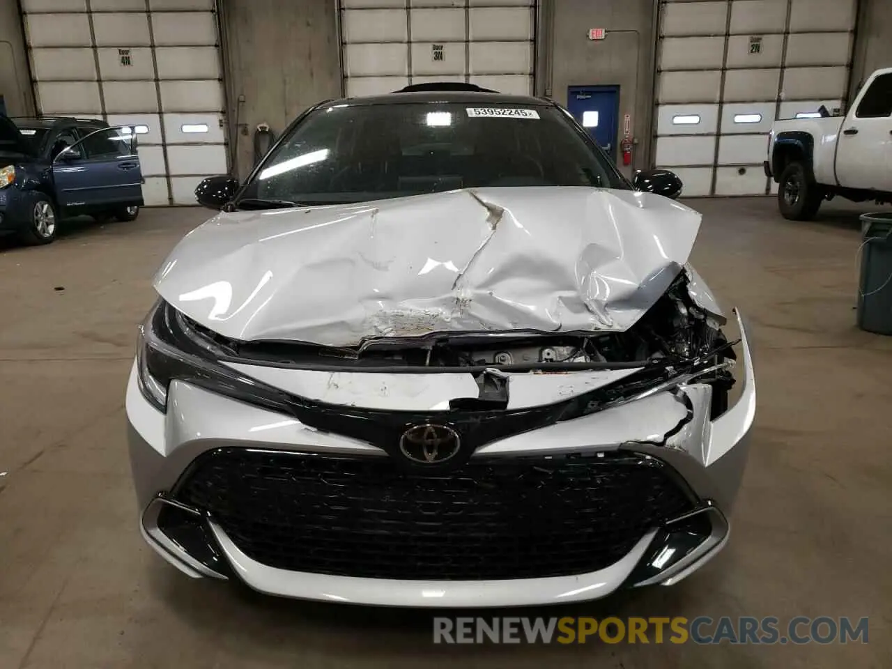 5 fotografías del automóvil dañado JTNC4MBE1P3198366 TOYOTA COROLLA 2023