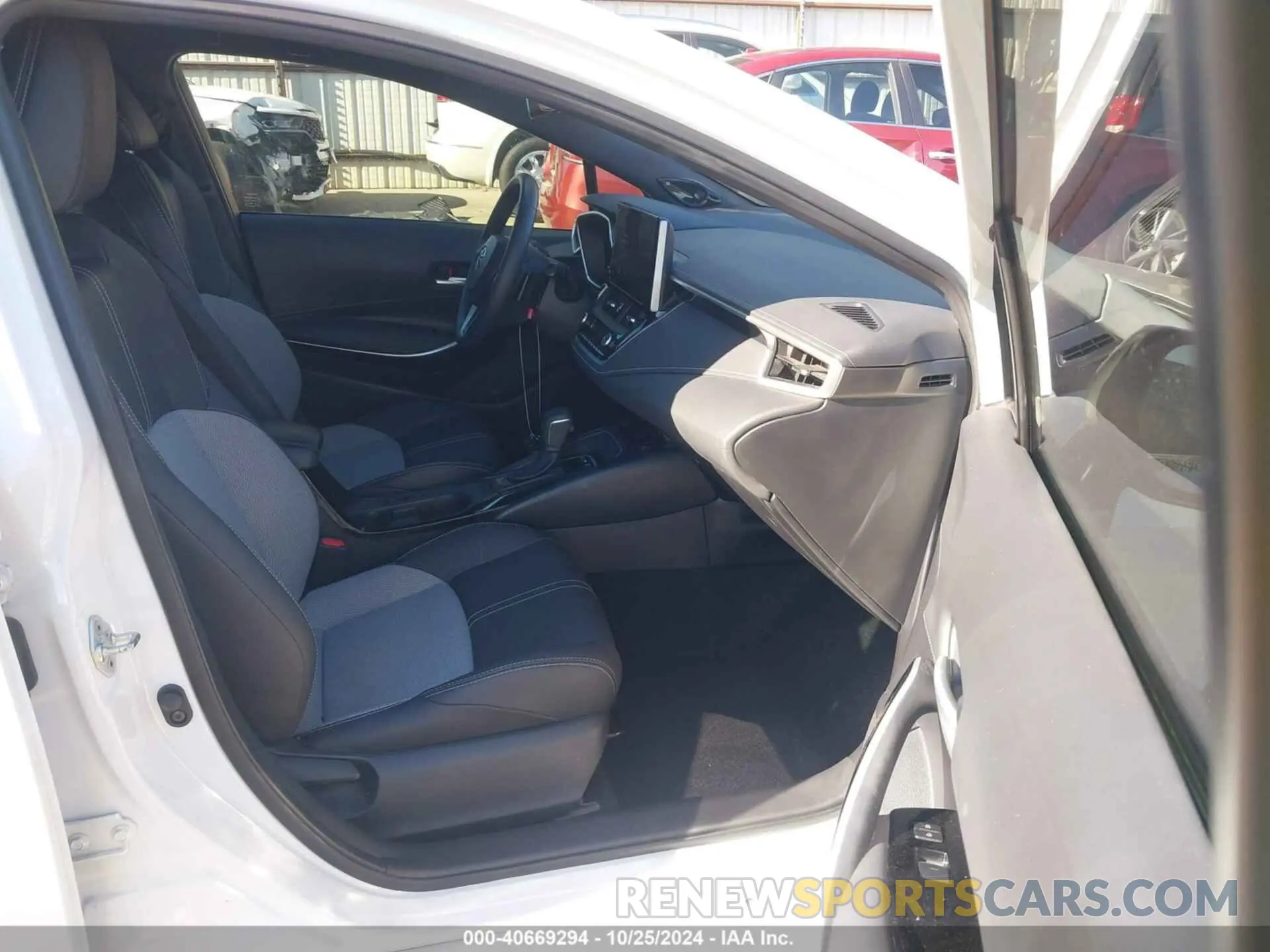 5 fotografías del automóvil dañado JTNC4MBE9P3200848 TOYOTA COROLLA 2023