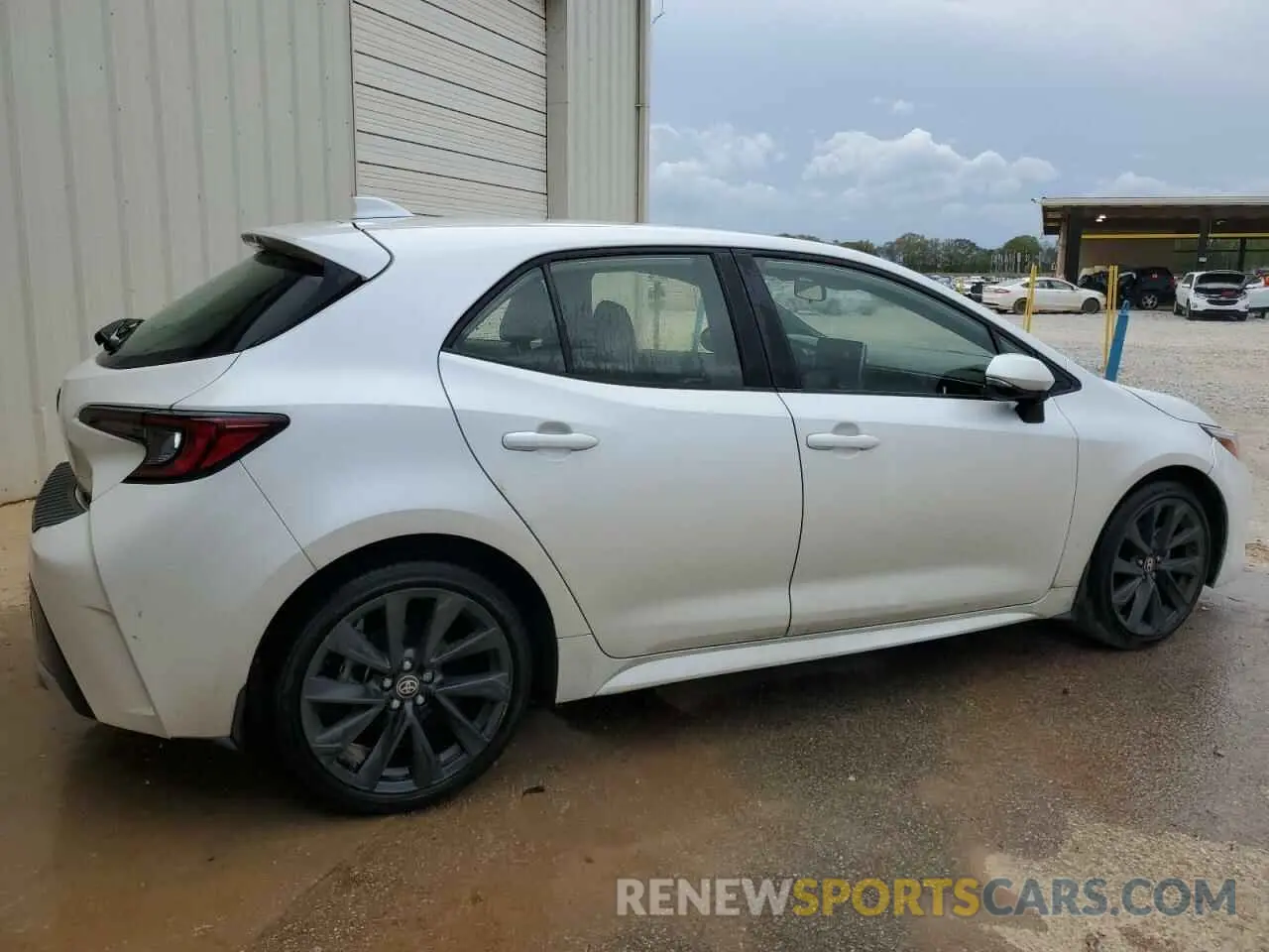 3 fotografías del automóvil dañado JTNC4MBEXP3212491 TOYOTA COROLLA 2023