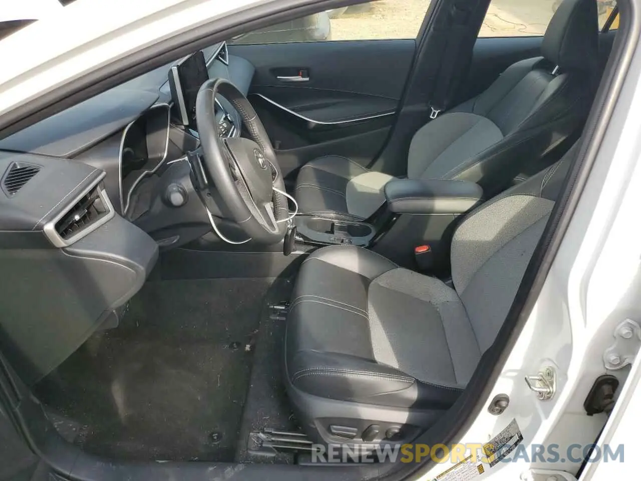 7 fotografías del automóvil dañado JTNC4MBEXP3212491 TOYOTA COROLLA 2023