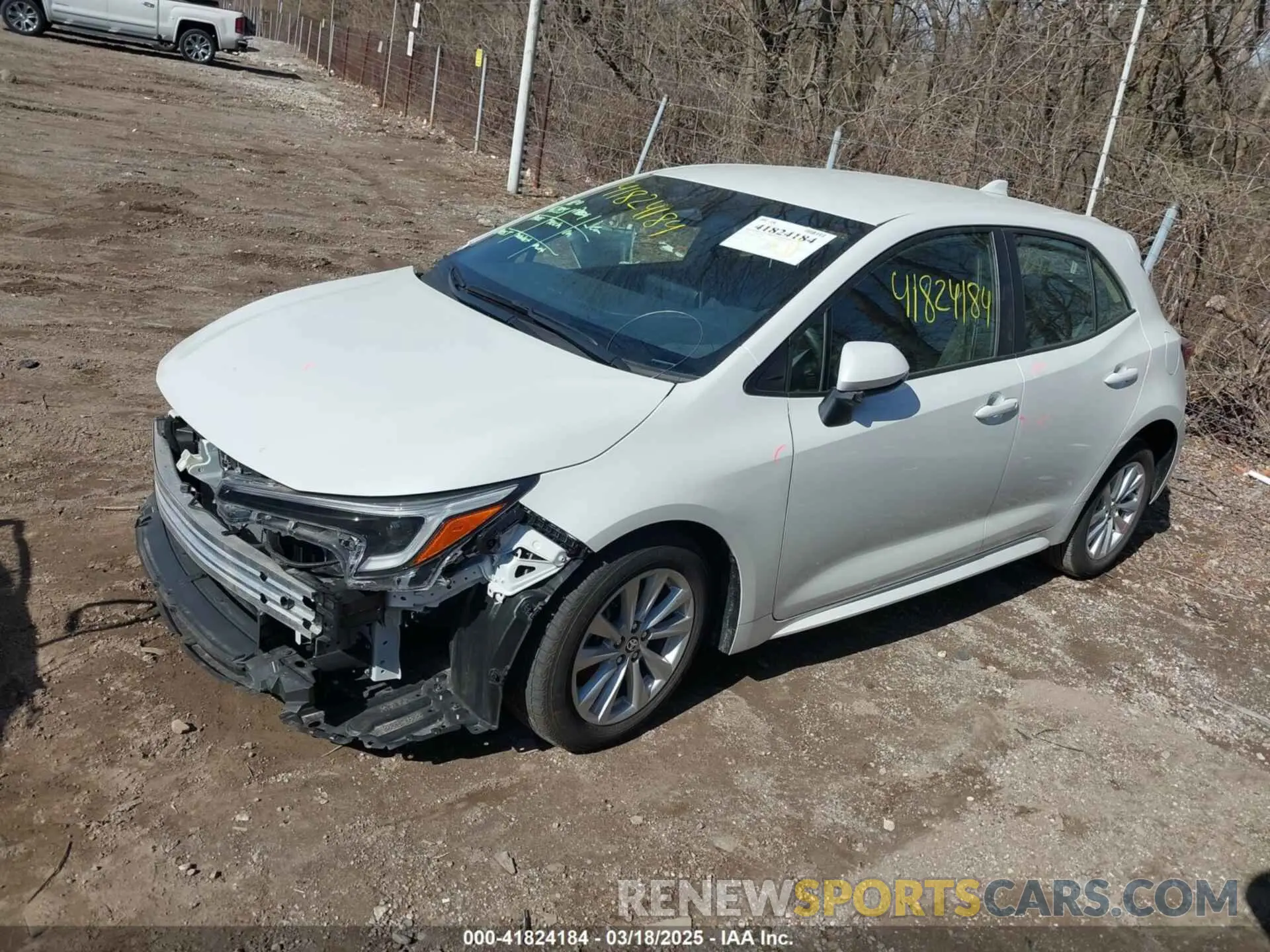 2 fotografías del automóvil dañado JTND4MBE0P3196869 TOYOTA COROLLA 2023