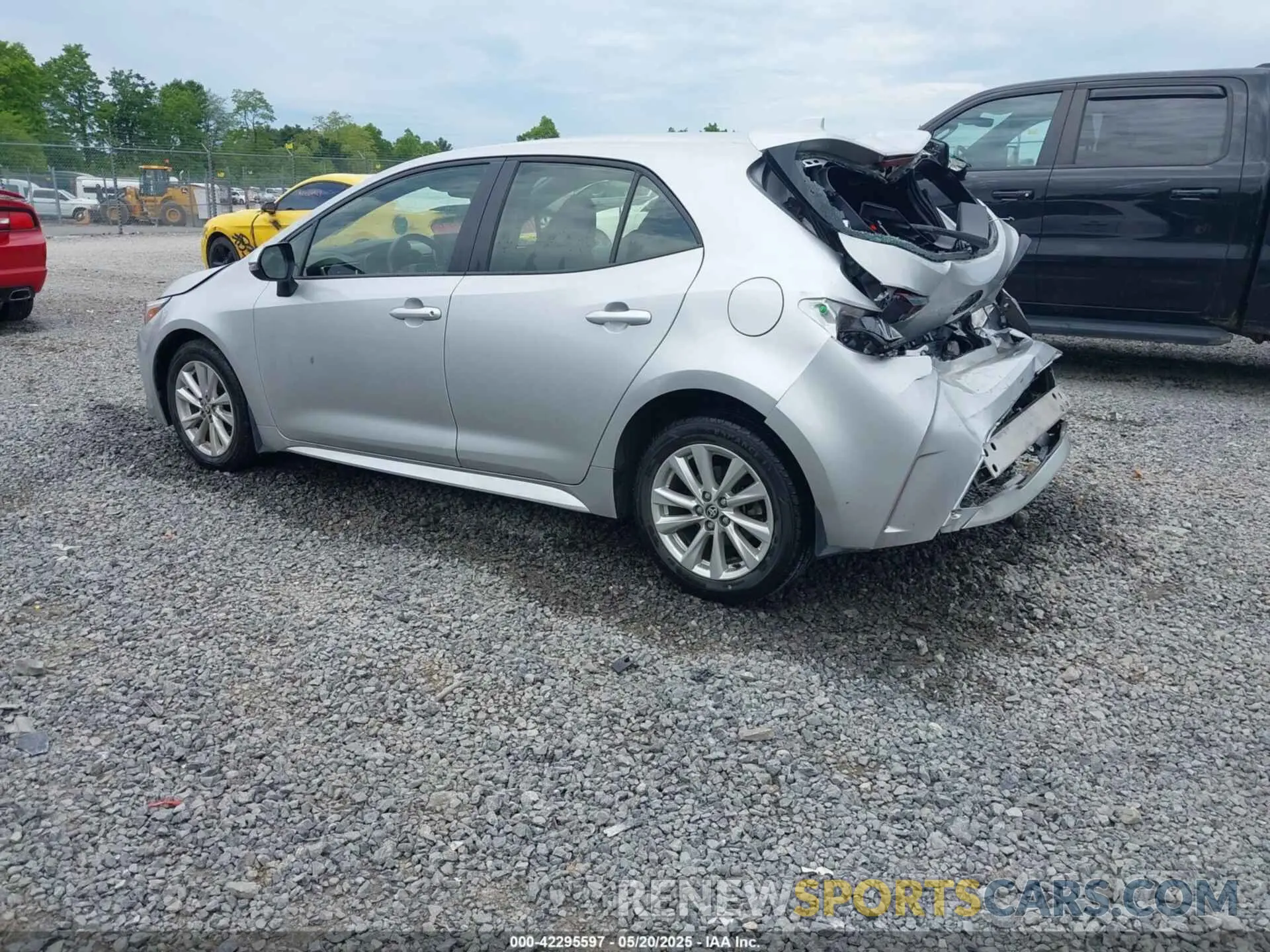 3 fotografías del automóvil dañado JTND4MBE6P3201993 TOYOTA COROLLA 2023