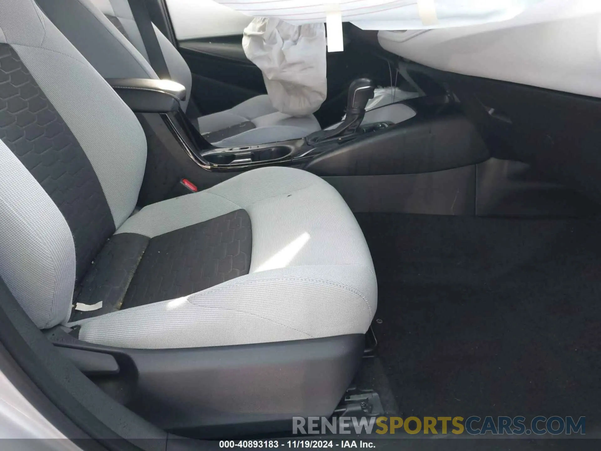 5 fotografías del automóvil dañado JTND4MBE7P3195279 TOYOTA COROLLA 2023