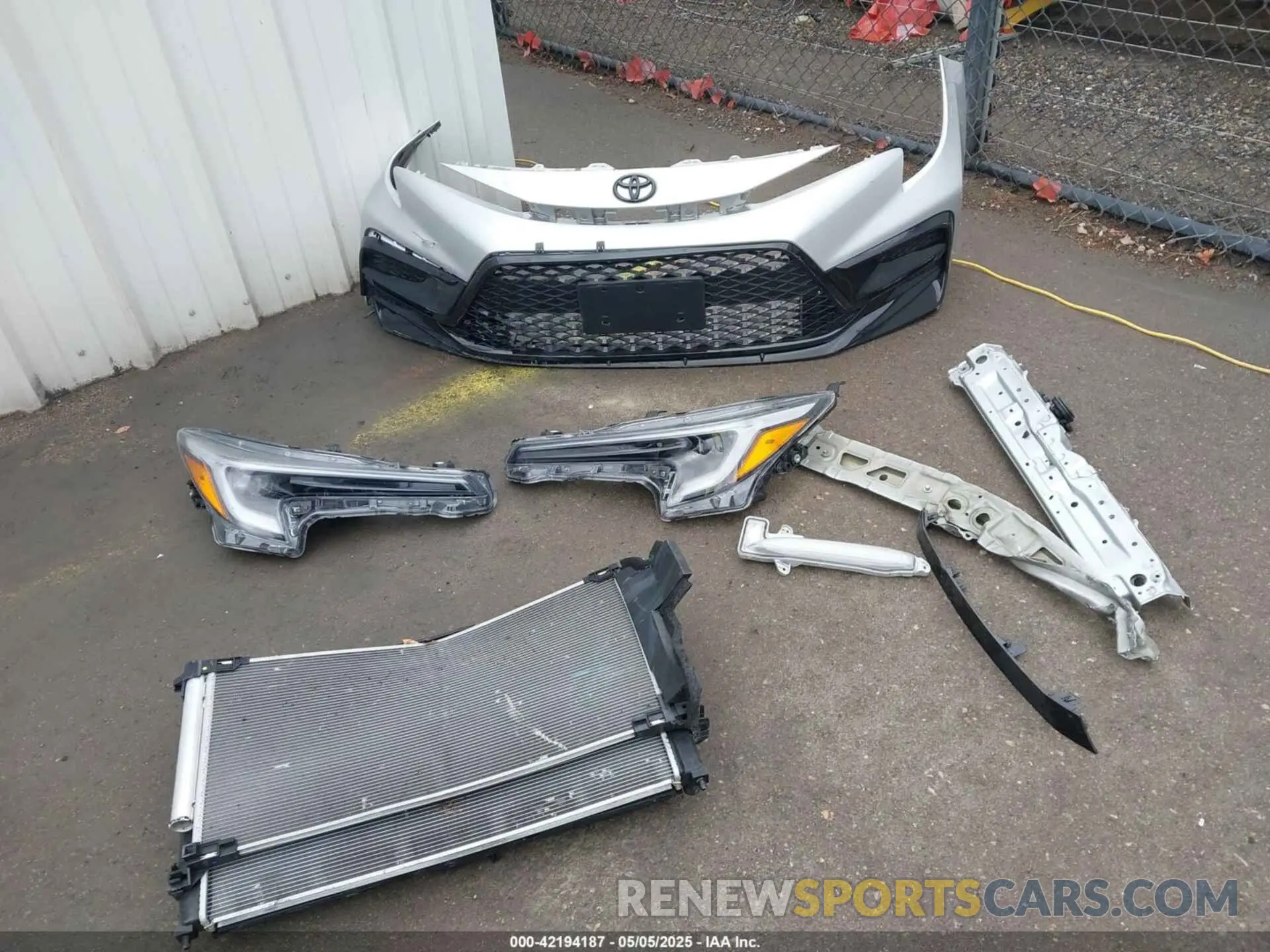 12 fotografías del automóvil dañado 5YFB4MCE1RP169426 TOYOTA COROLLA 2024