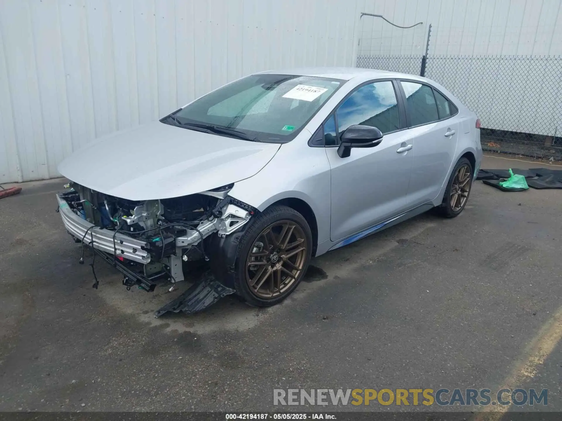 2 fotografías del automóvil dañado 5YFB4MCE1RP169426 TOYOTA COROLLA 2024