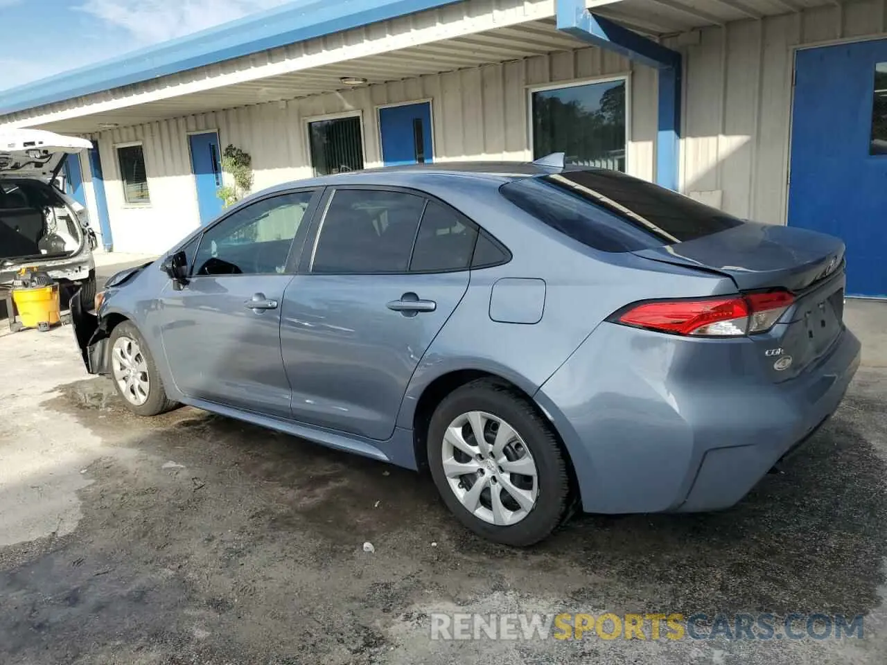 2 fotografías del automóvil dañado 5YFB4MDE0RP100872 TOYOTA COROLLA 2024