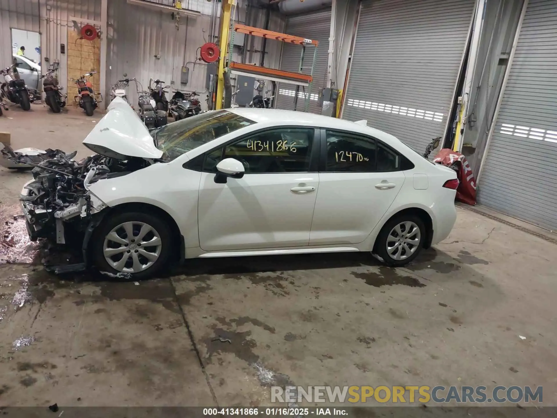 15 fotografías del automóvil dañado 5YFB4MDE0RP118014 TOYOTA COROLLA 2024