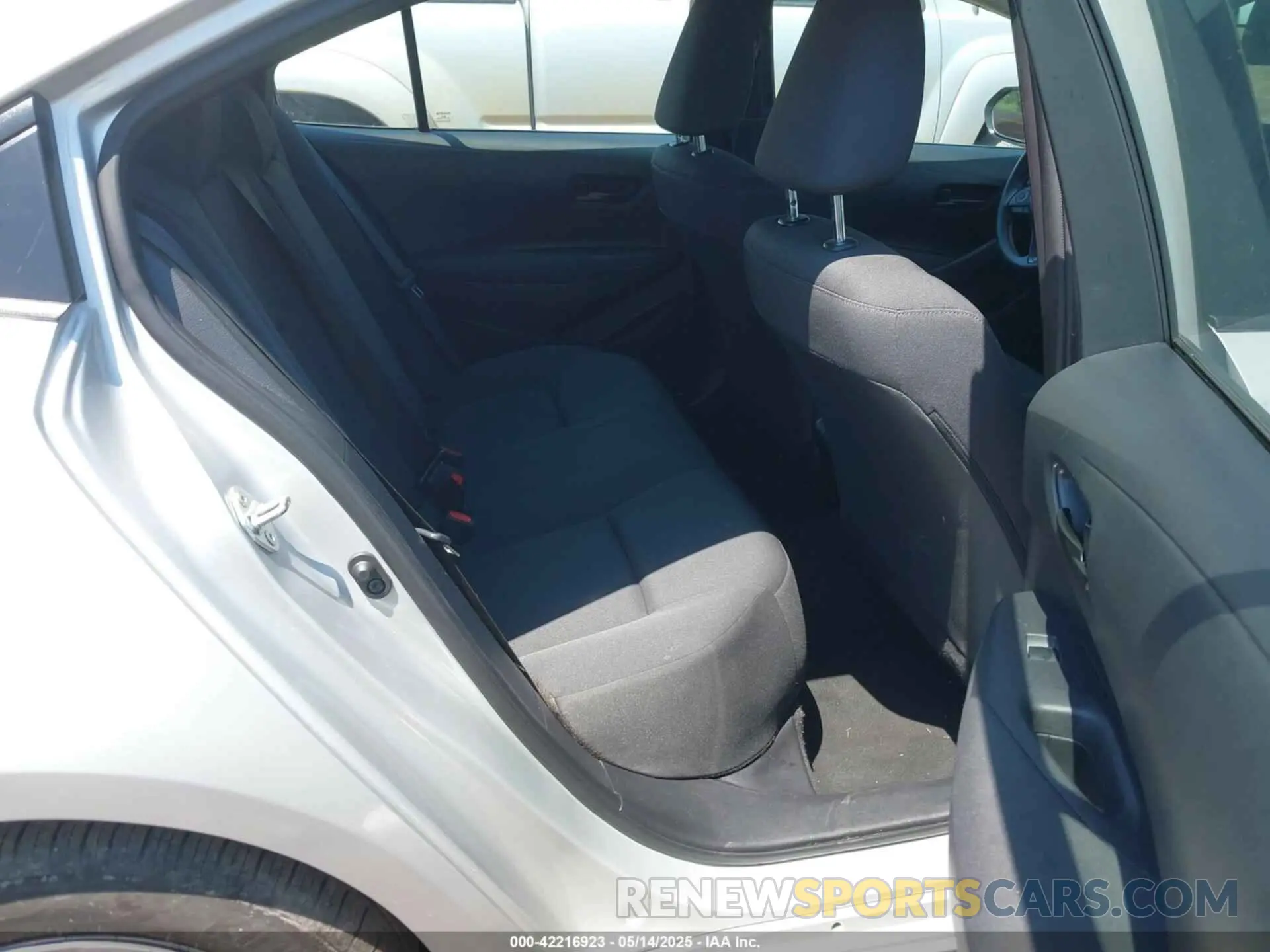 8 fotografías del automóvil dañado 5YFB4MDE0RP122550 TOYOTA COROLLA 2024
