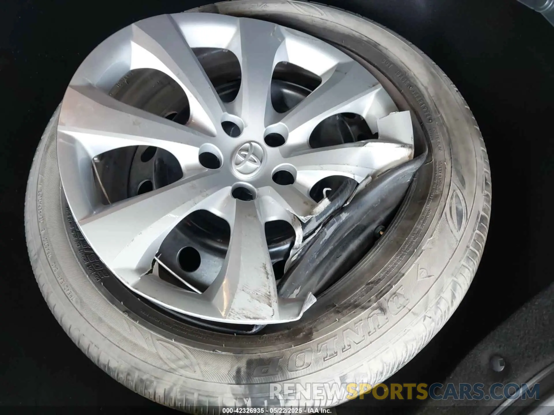 12 fotografías del automóvil dañado 5YFB4MDE0RP190055 TOYOTA COROLLA 2024