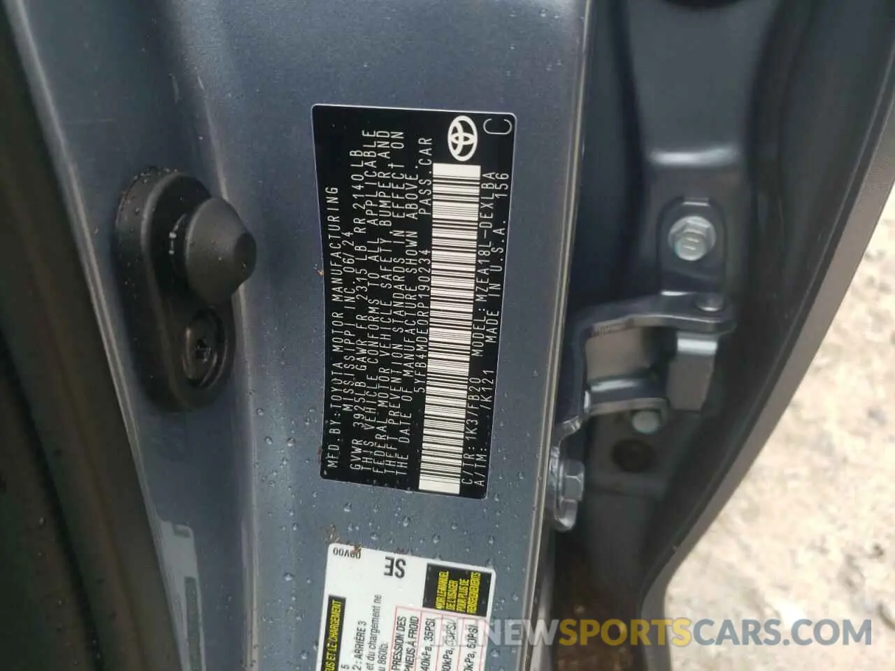 12 fotografías del automóvil dañado 5YFB4MDE0RP190234 TOYOTA COROLLA 2024