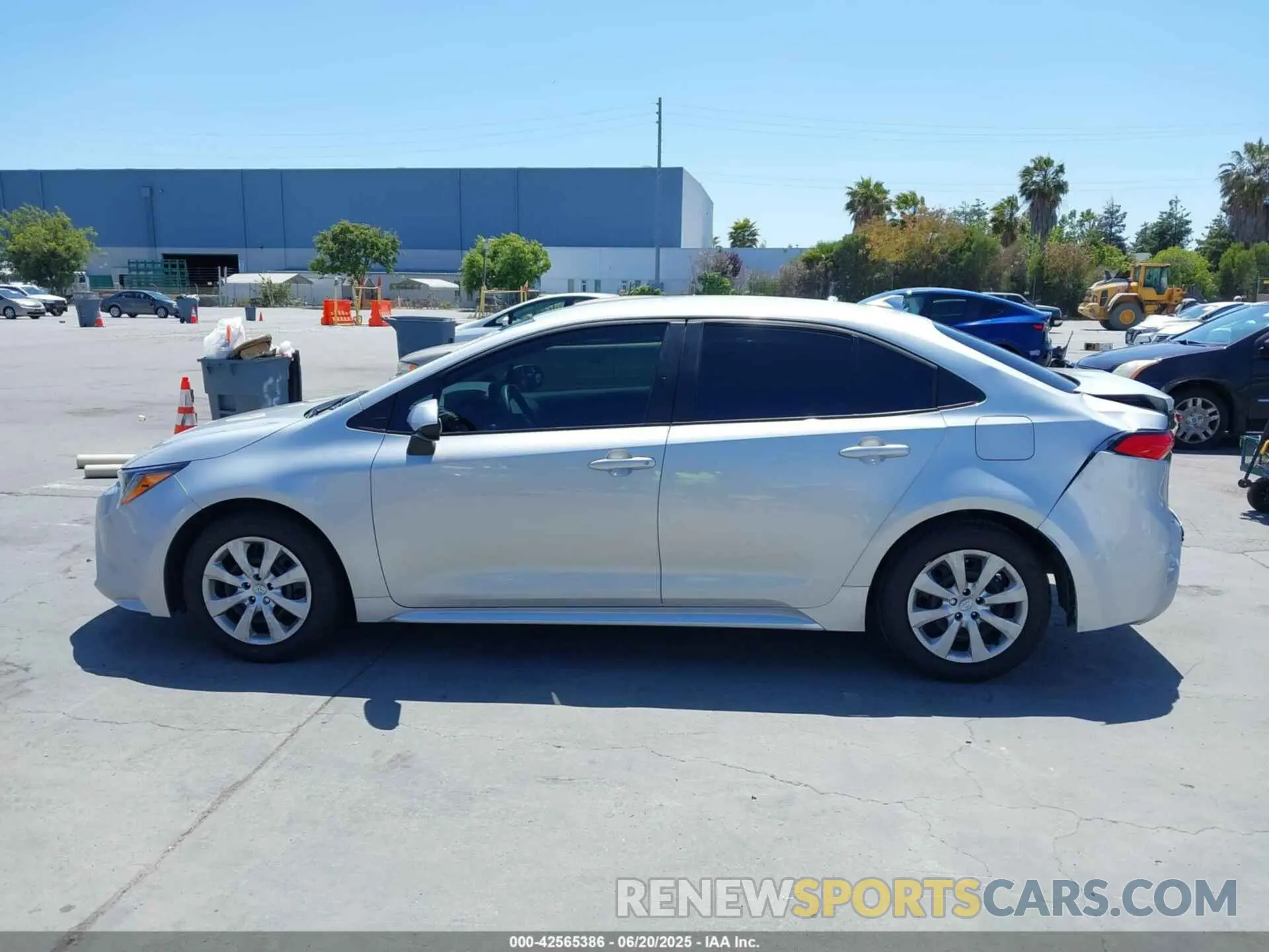 14 fotografías del automóvil dañado 5YFB4MDE0RP213351 TOYOTA COROLLA 2024