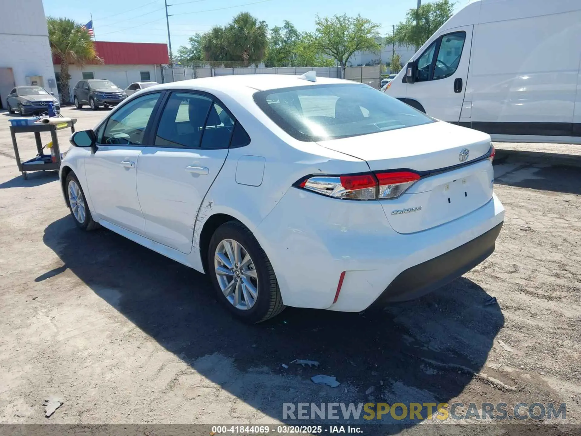 3 fotografías del automóvil dañado 5YFB4MDE1RP081166 TOYOTA COROLLA 2024