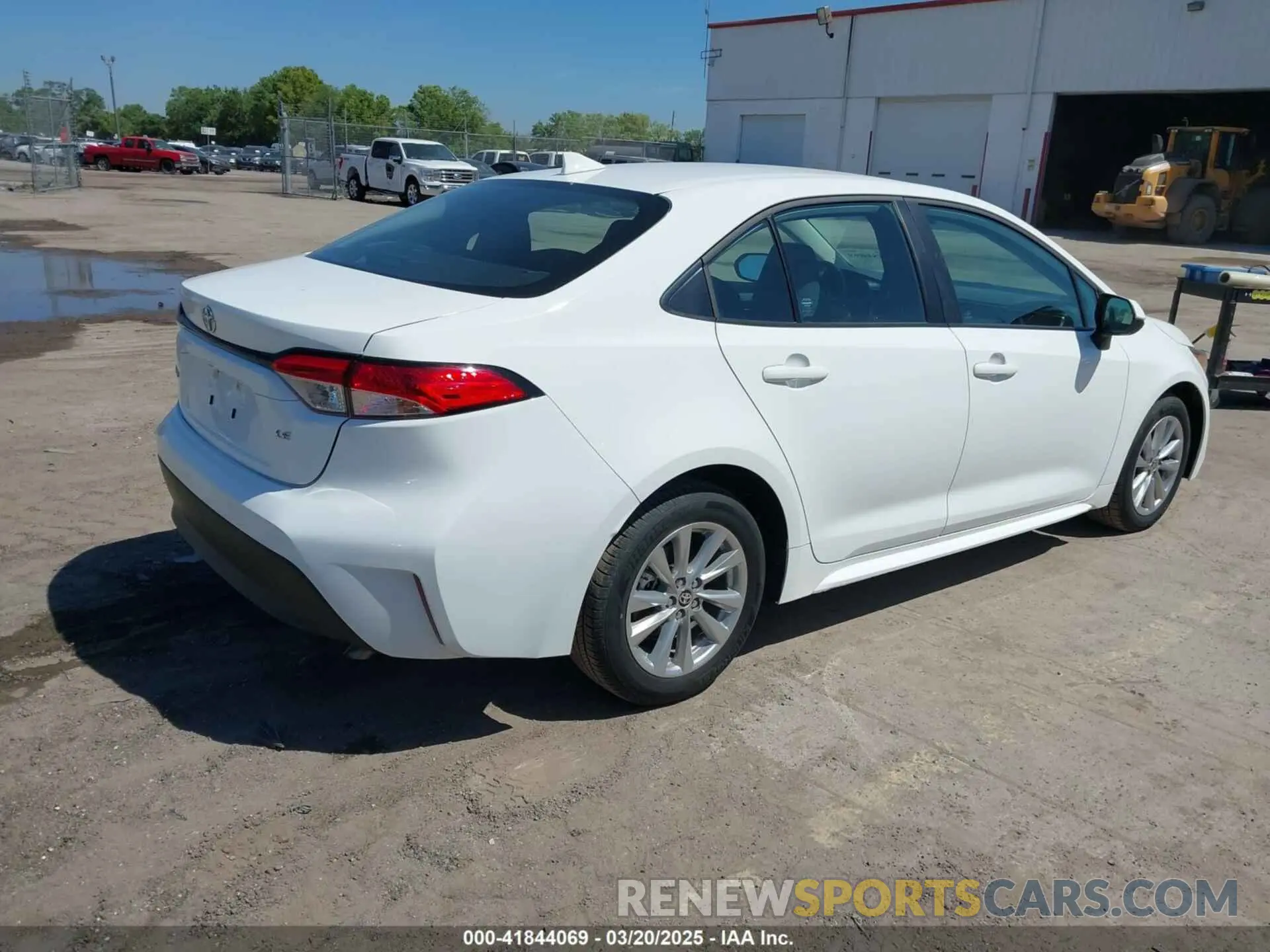 4 fotografías del automóvil dañado 5YFB4MDE1RP081166 TOYOTA COROLLA 2024