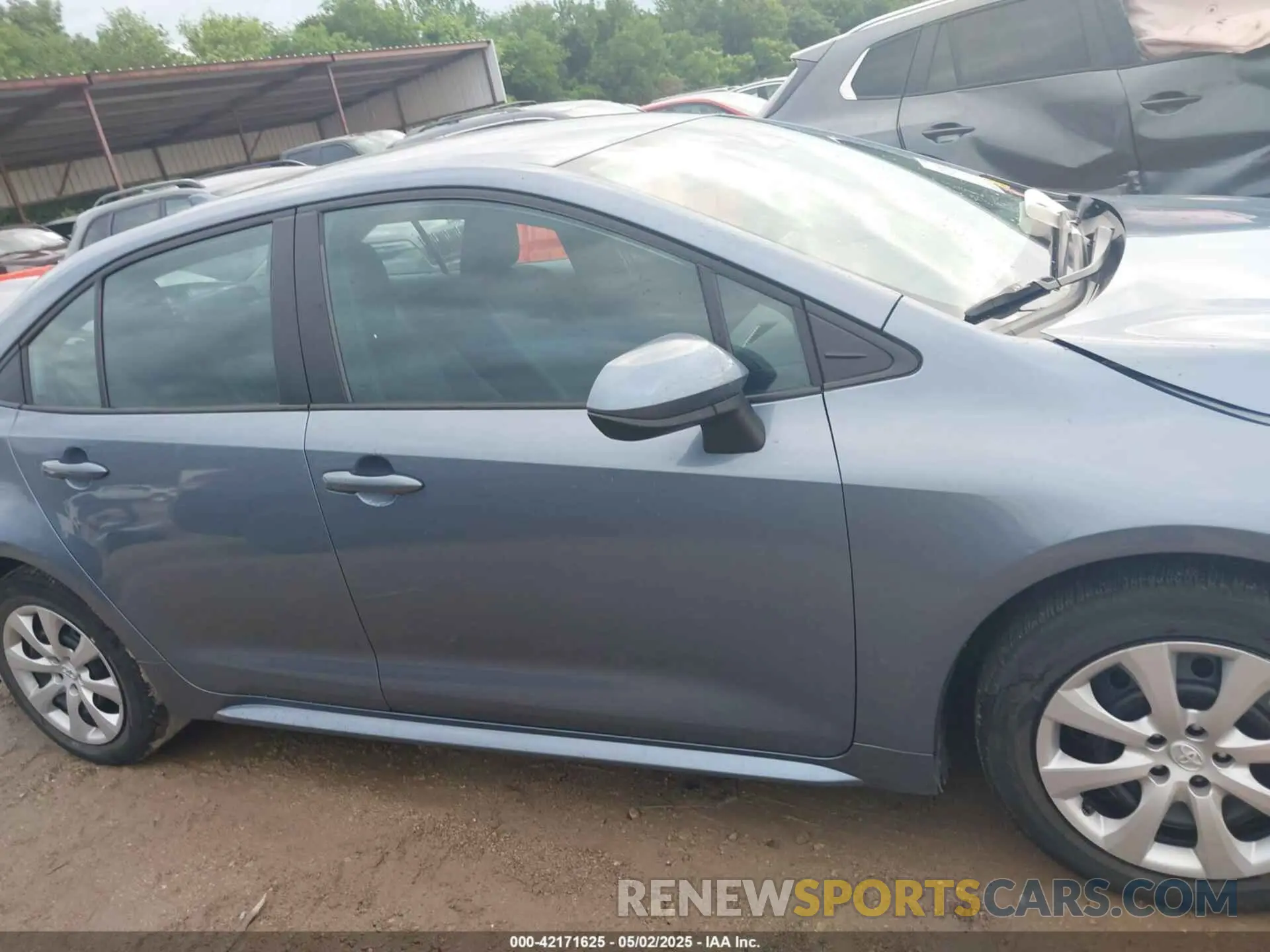 13 fotografías del automóvil dañado 5YFB4MDE1RP099568 TOYOTA COROLLA 2024