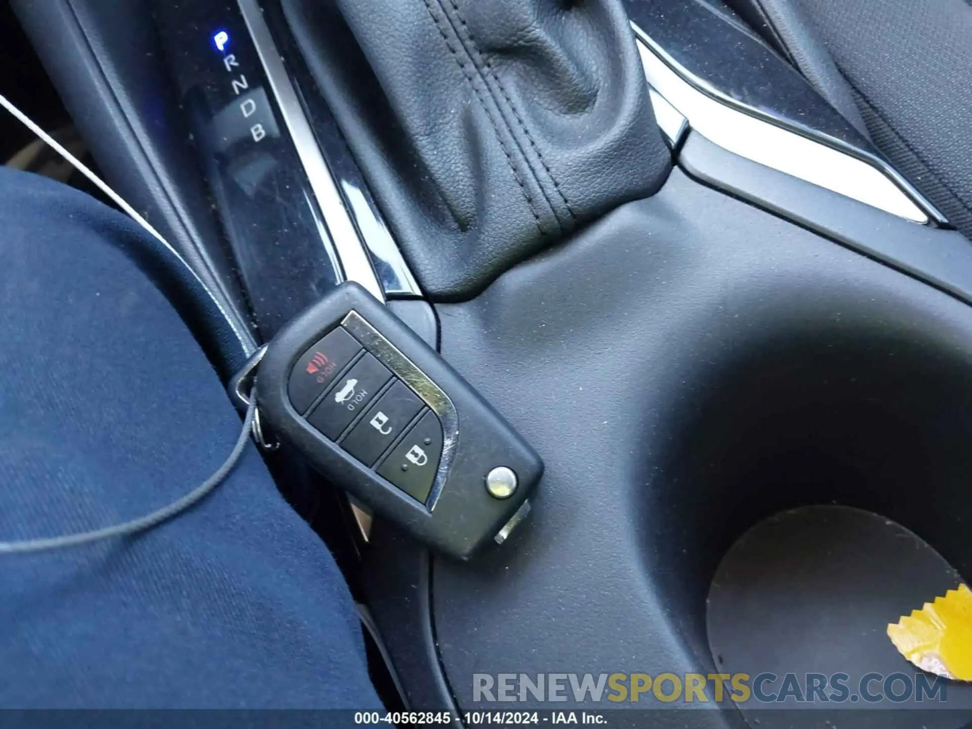 11 fotografías del automóvil dañado 5YFB4MDE1RP102999 TOYOTA COROLLA 2024