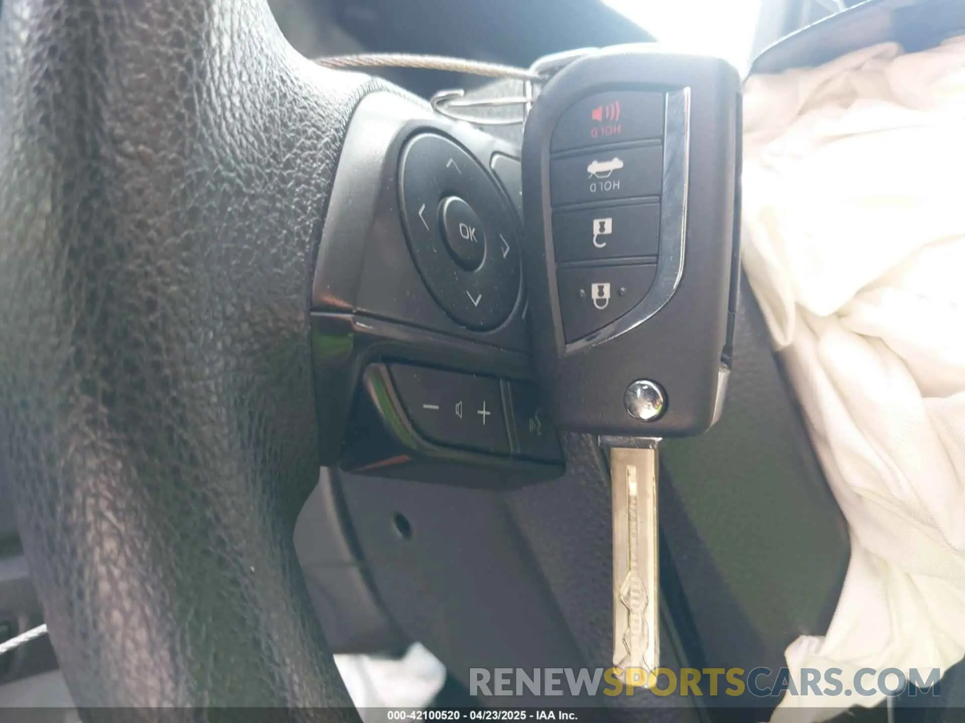 11 fotografías del automóvil dañado 5YFB4MDE1RP123786 TOYOTA COROLLA 2024